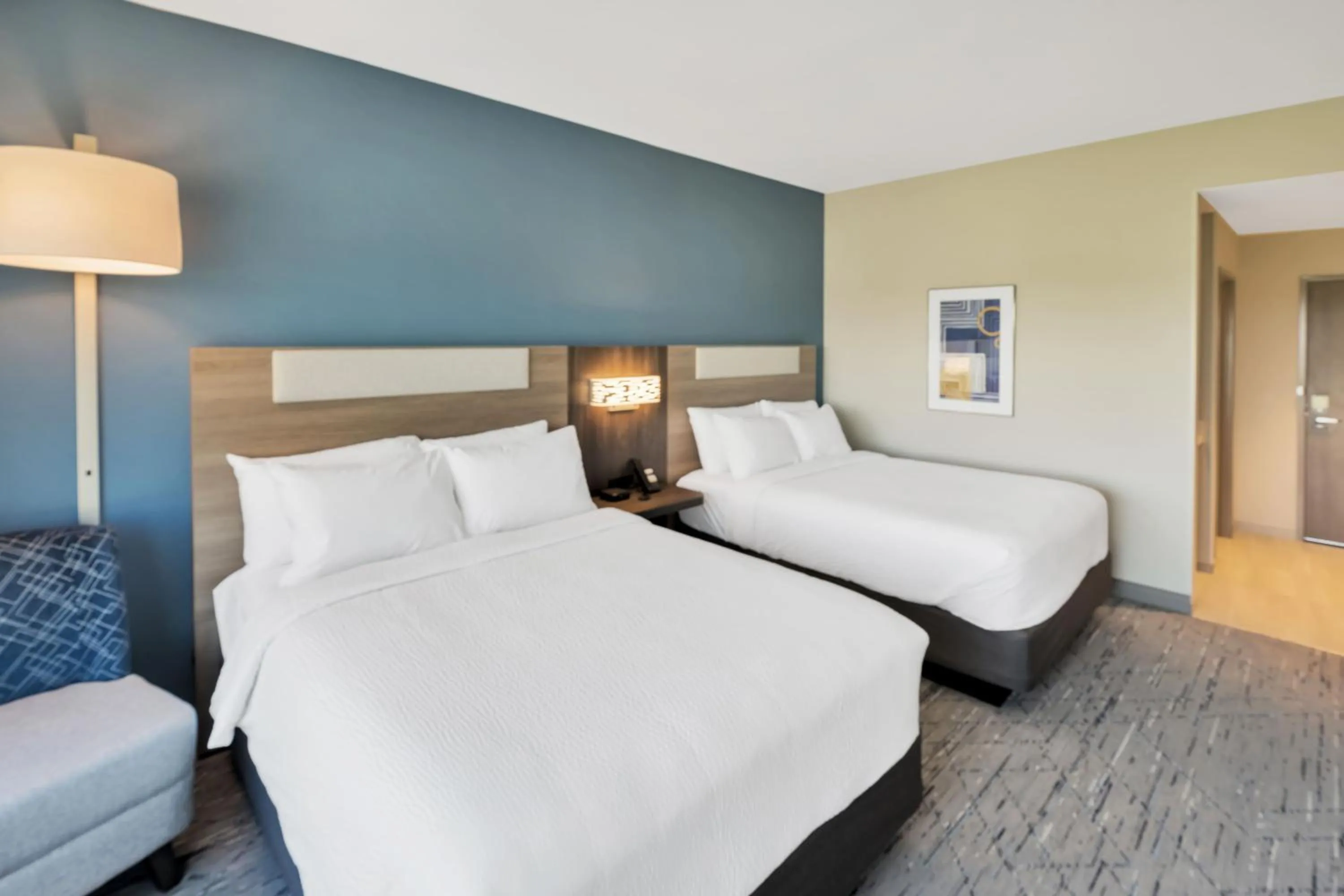 Queen Room with Two Queen Beds - single occupancy - Hearing Accessible/Non-Smoking in Holiday Inn Express & Suites Fort Walton Beach - Eglin Area by IHG