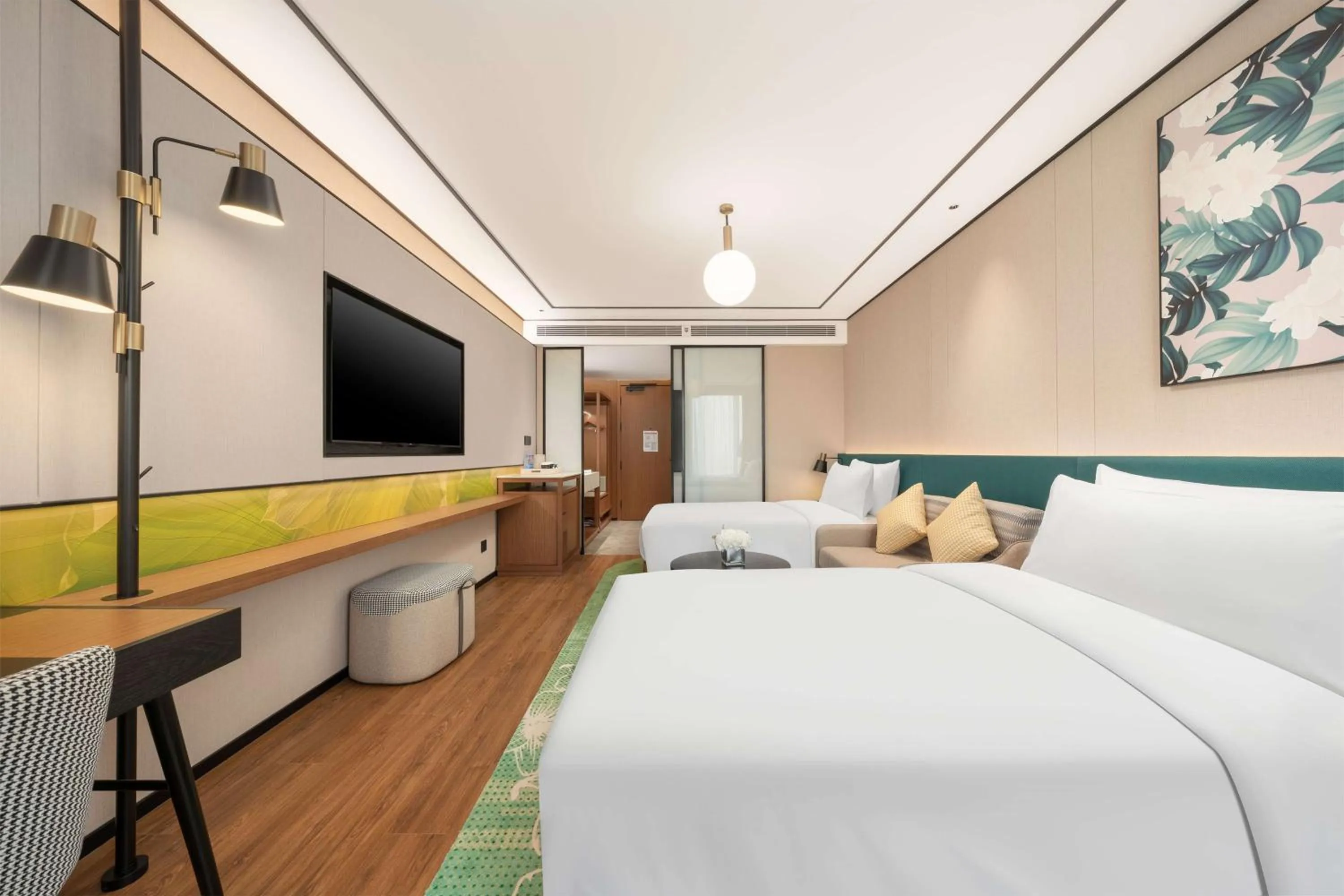 Deluxe Twin Room in Hilton Garden Inn Tianjin Railway Station