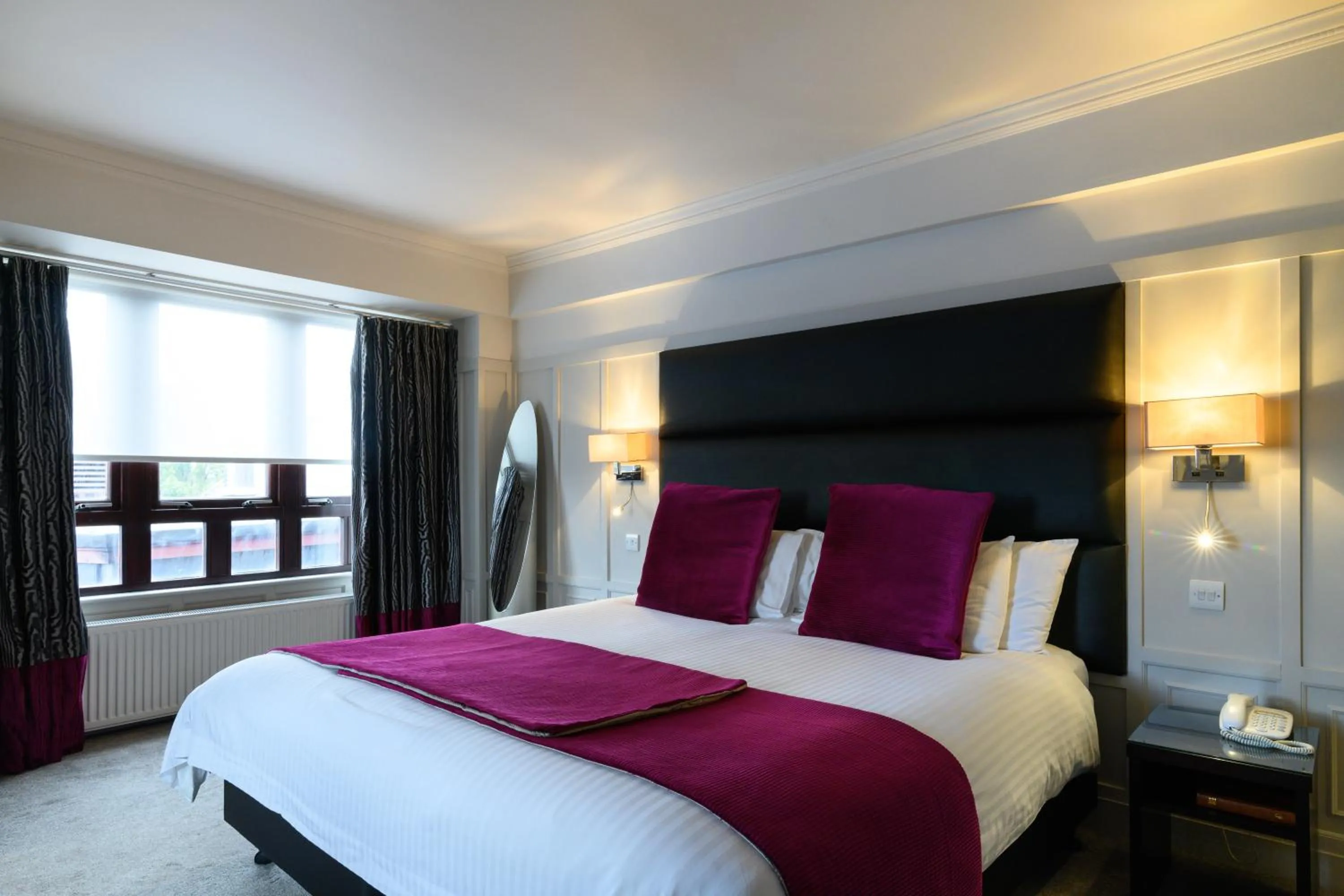 Luxury Superking in Glynhill Hotel & Spa near Glasgow Airport