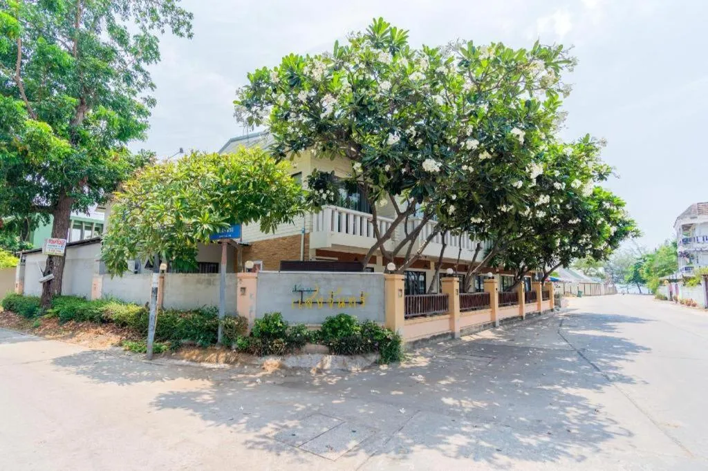 OYO 884 Baan Sang Chan Cha-am