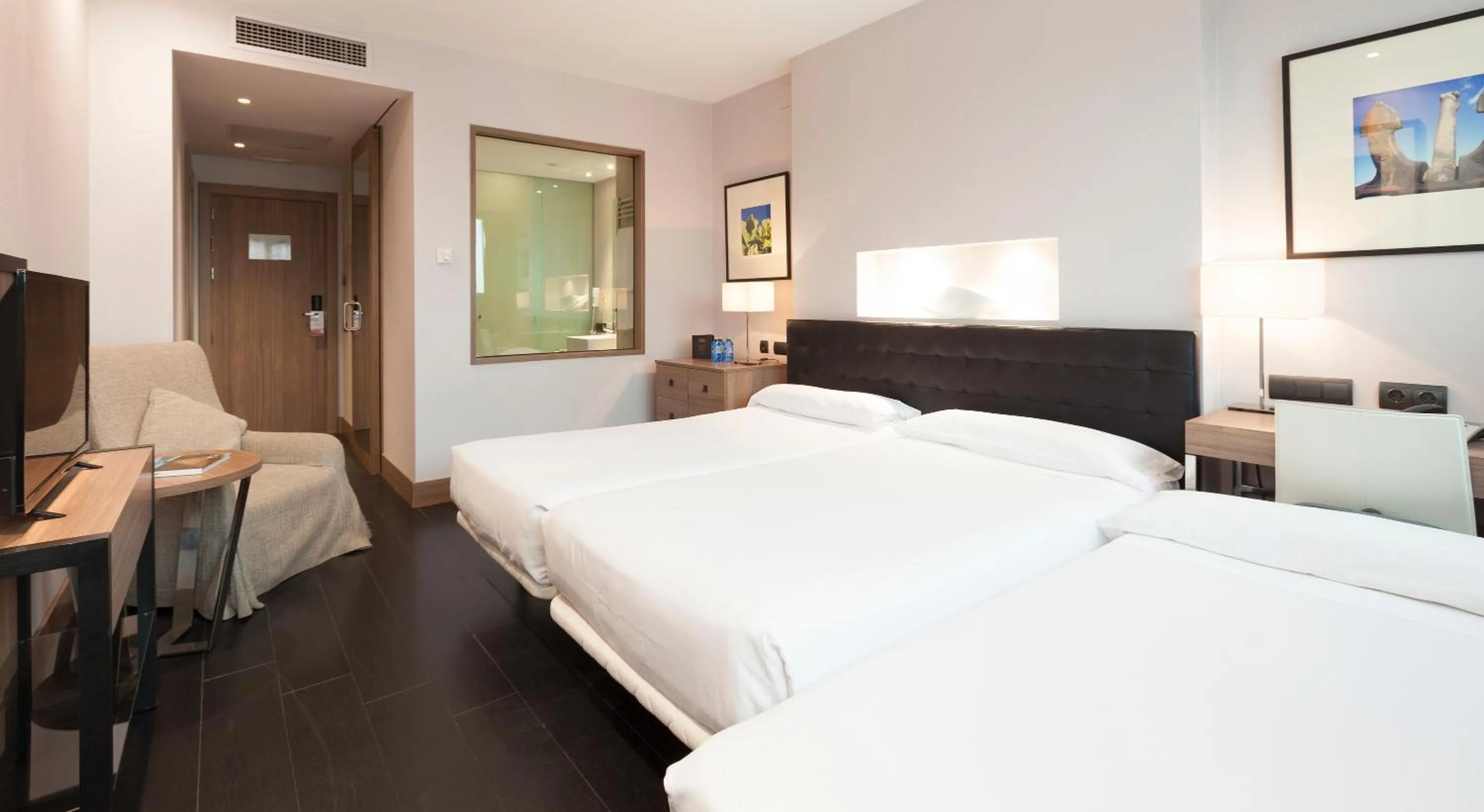 Triple Room (3 Adults) in URH Hotel Spa Zen Balagares