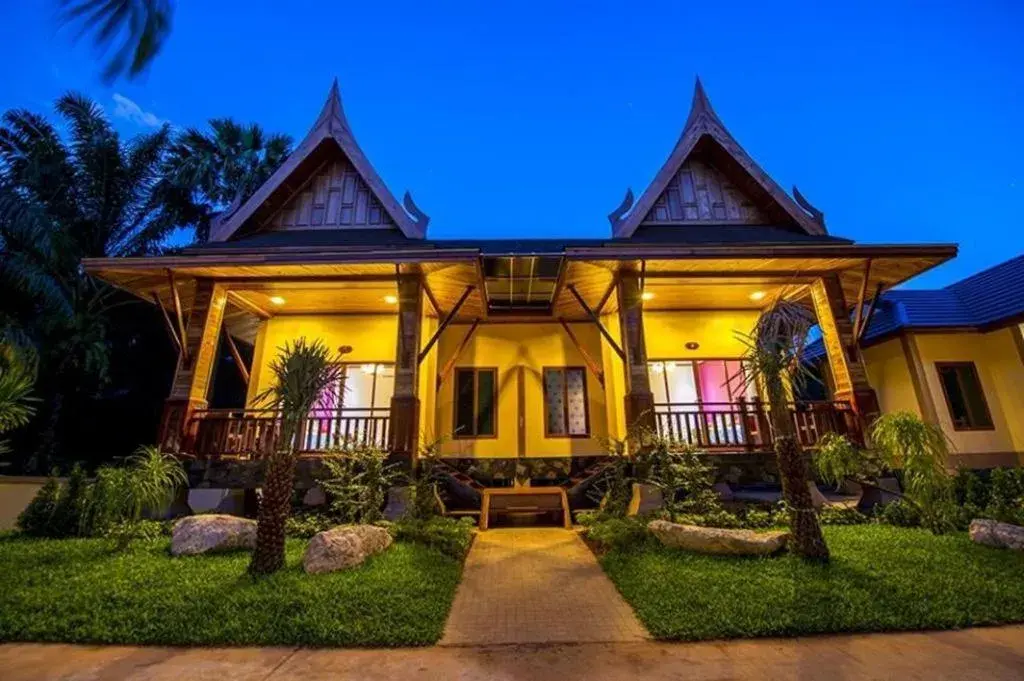 Dusit Phuphaya Resort Dusit Phuphaya Resort