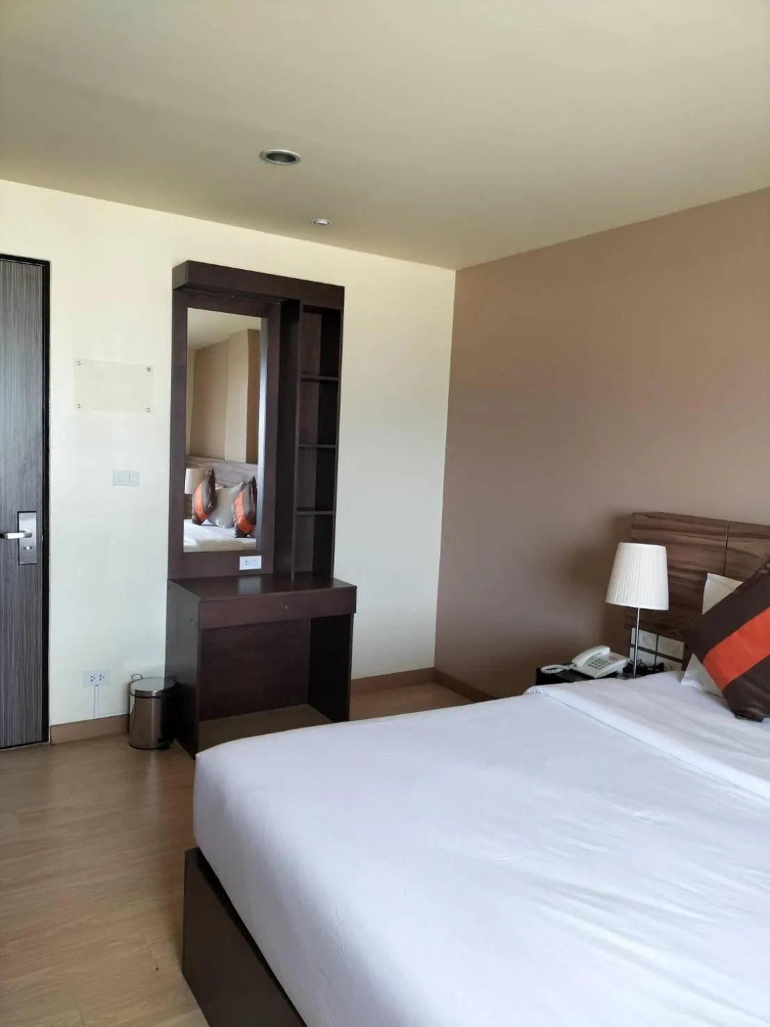 Grand Deluxe Room in VC Residence - Chon Buri