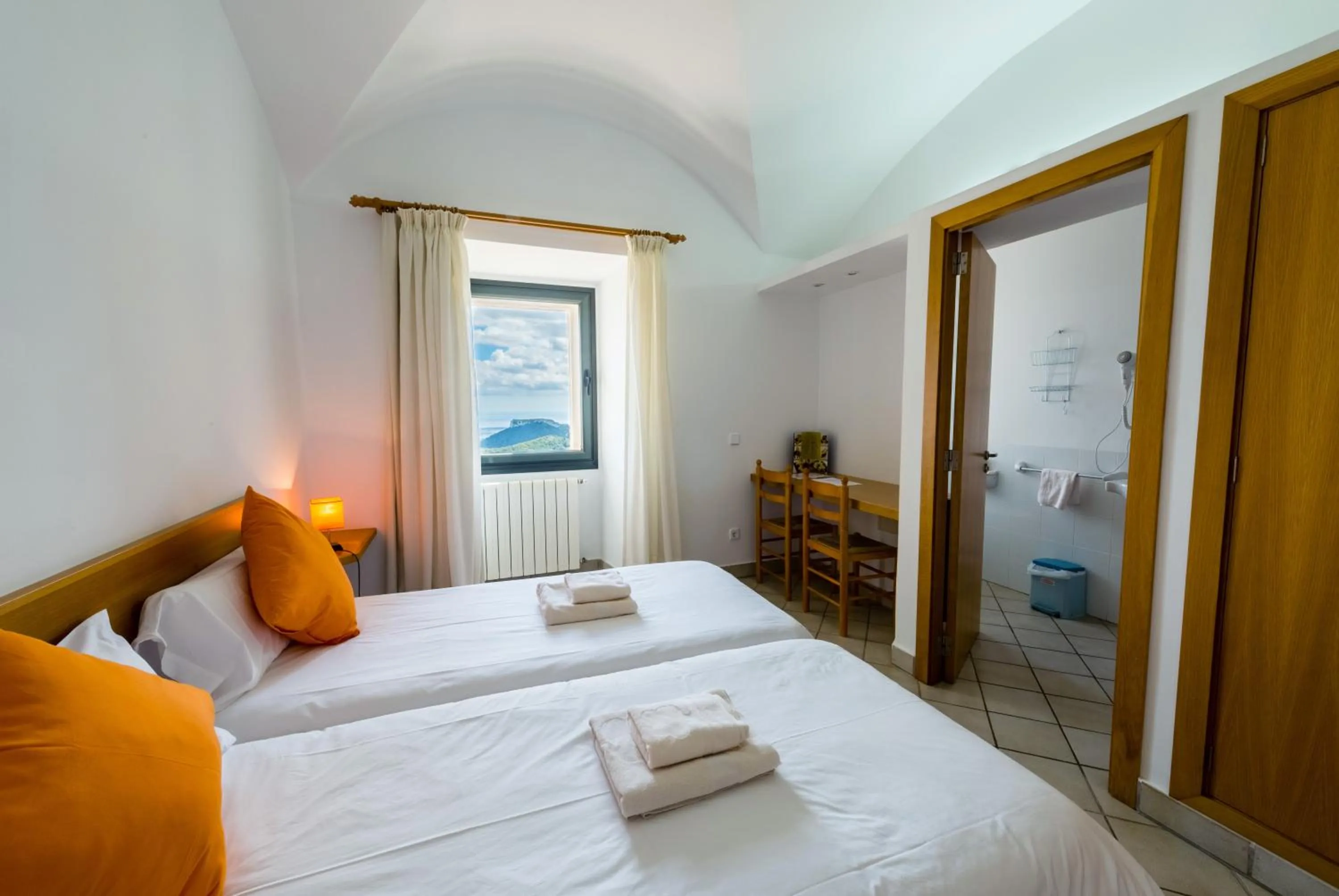Twin Room in Petit Hotel Hostatgeria Sant Salvador