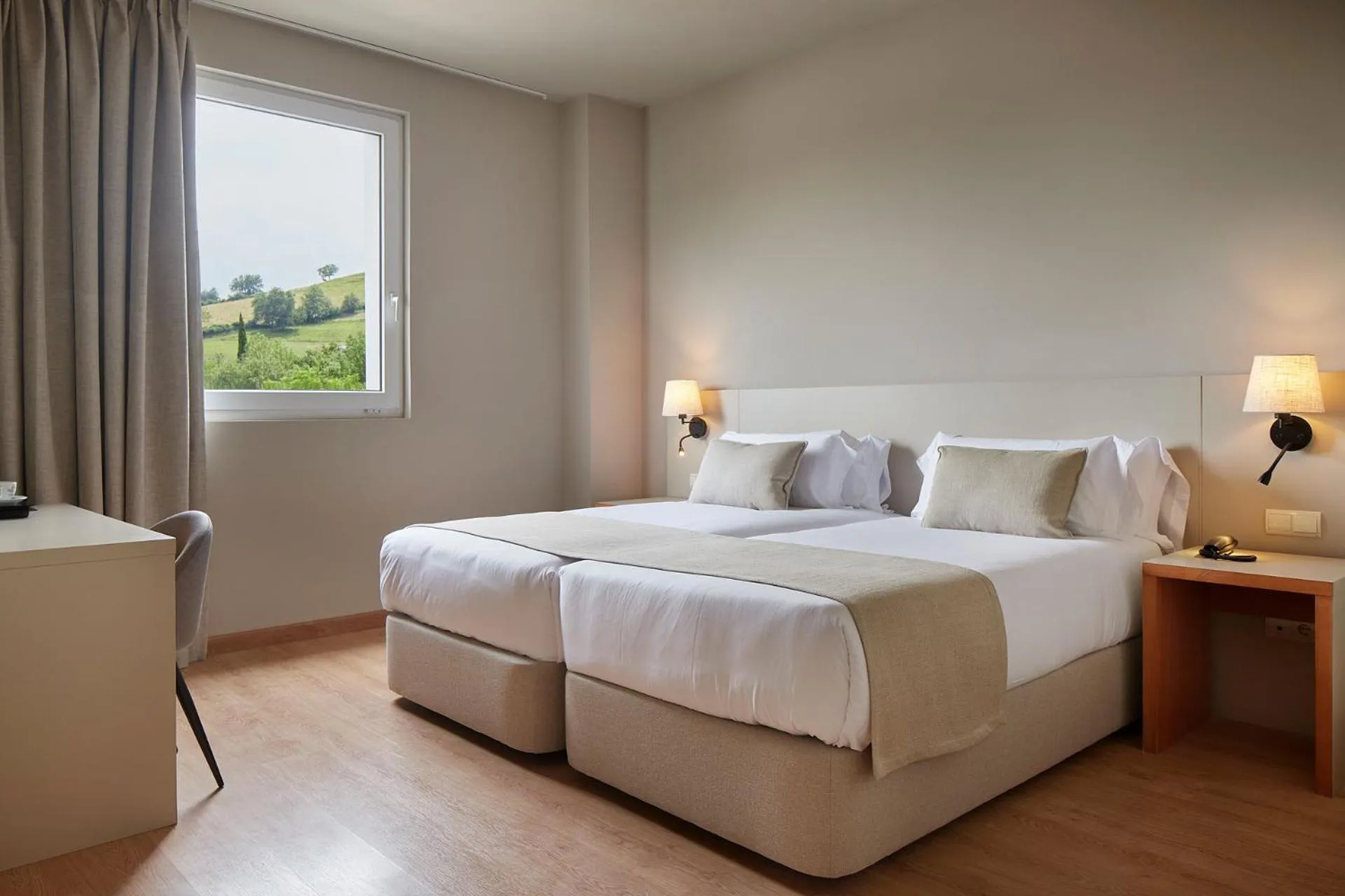 Deluxe Double Room with Living Room in Hotel Sukha