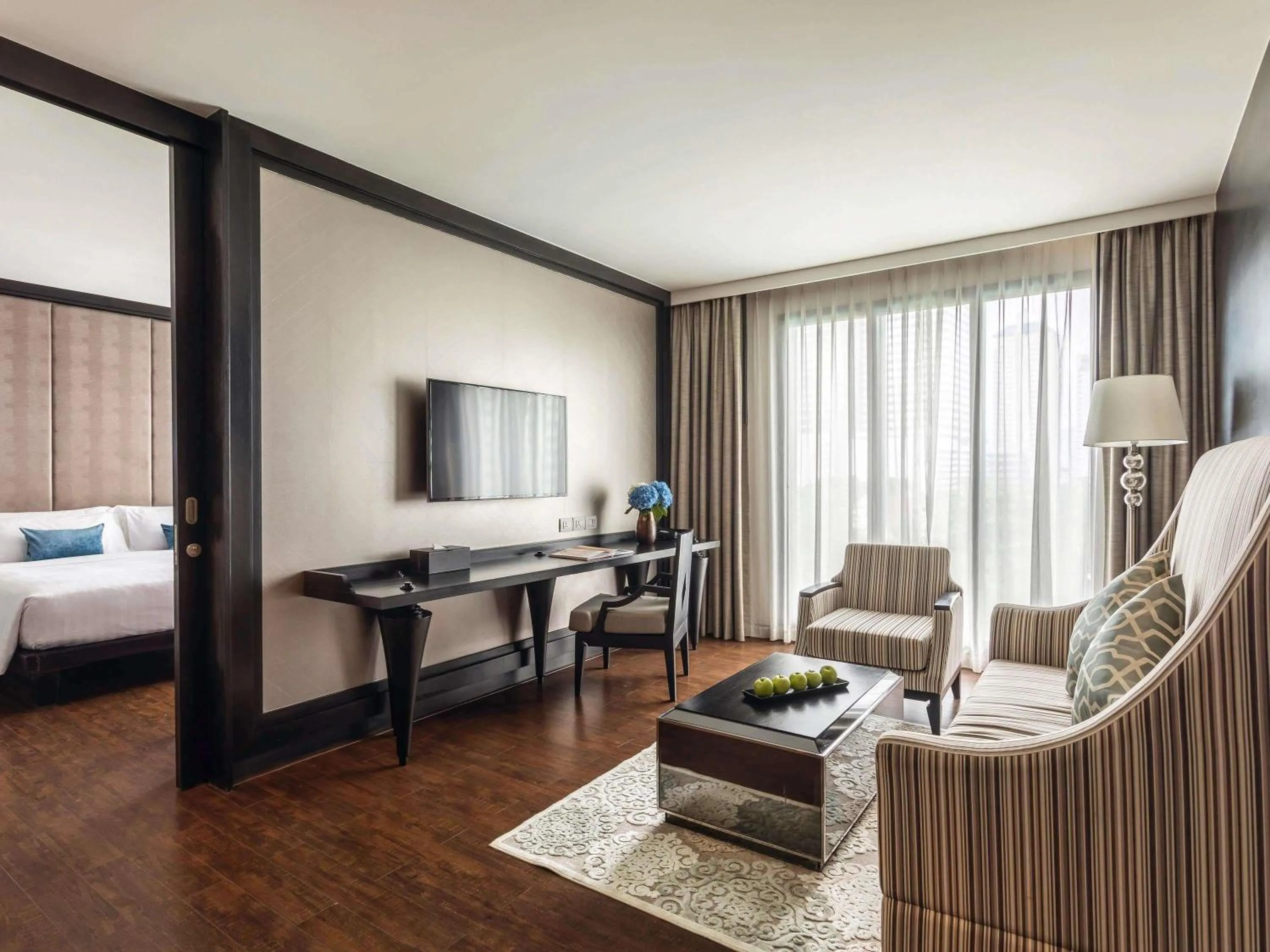 Executive Suite with Lounge Access in Mövenpick Hotel Sukhumvit 15 Bangkok