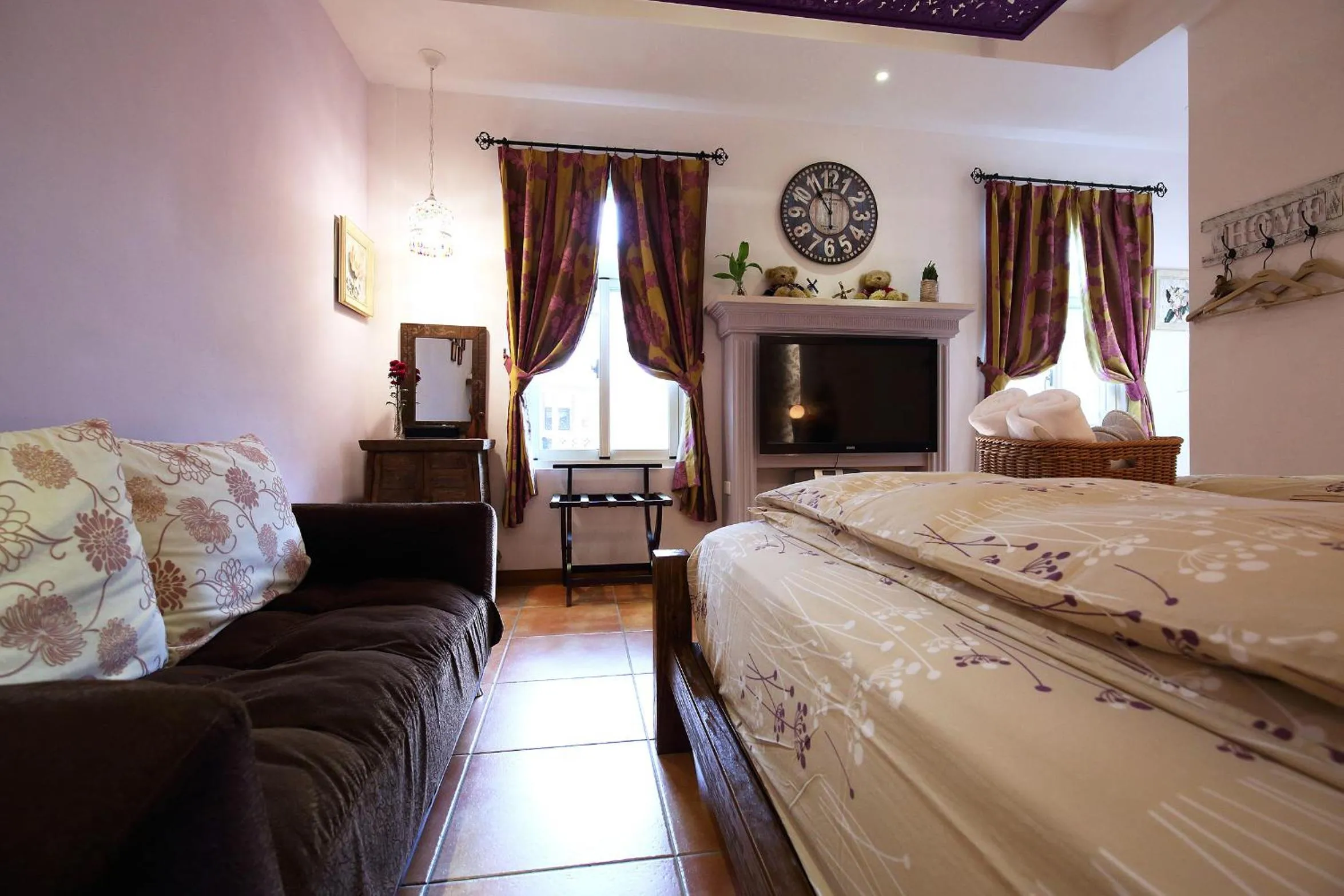 Deluxe Double Room with Garden View in Jasmine Orange B&B