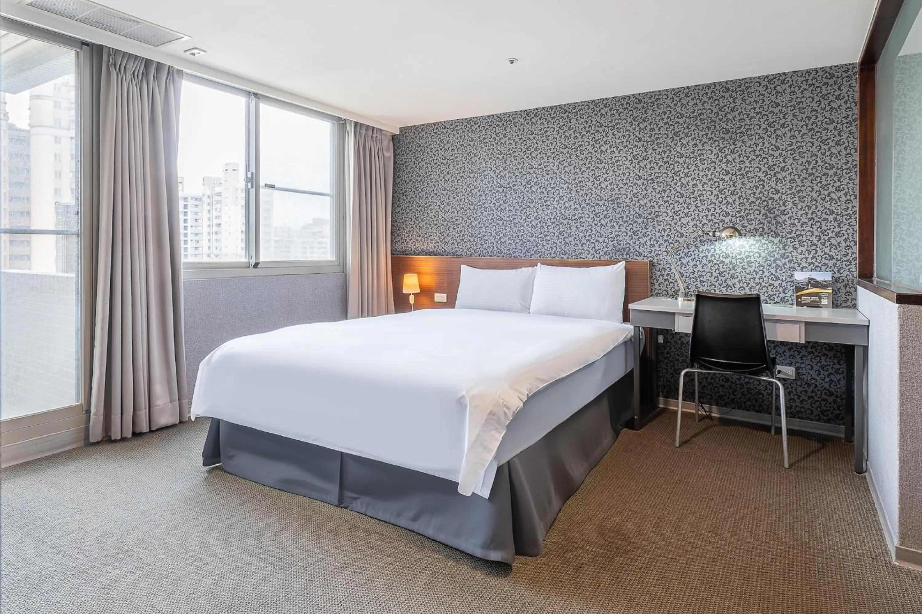 Business Double Room in The Galerie Hotel
