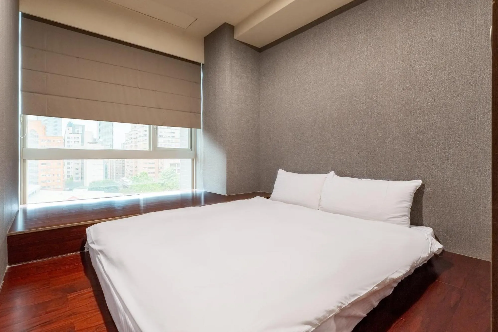 Superior Suite in The Galerie Hotel