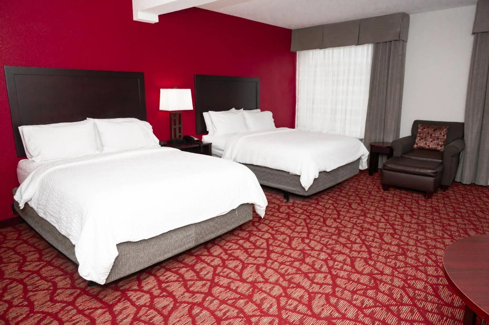 Standard Queen Room with Two Queen Beds - Communications Accessible in Holiday Inn Guin by IHG