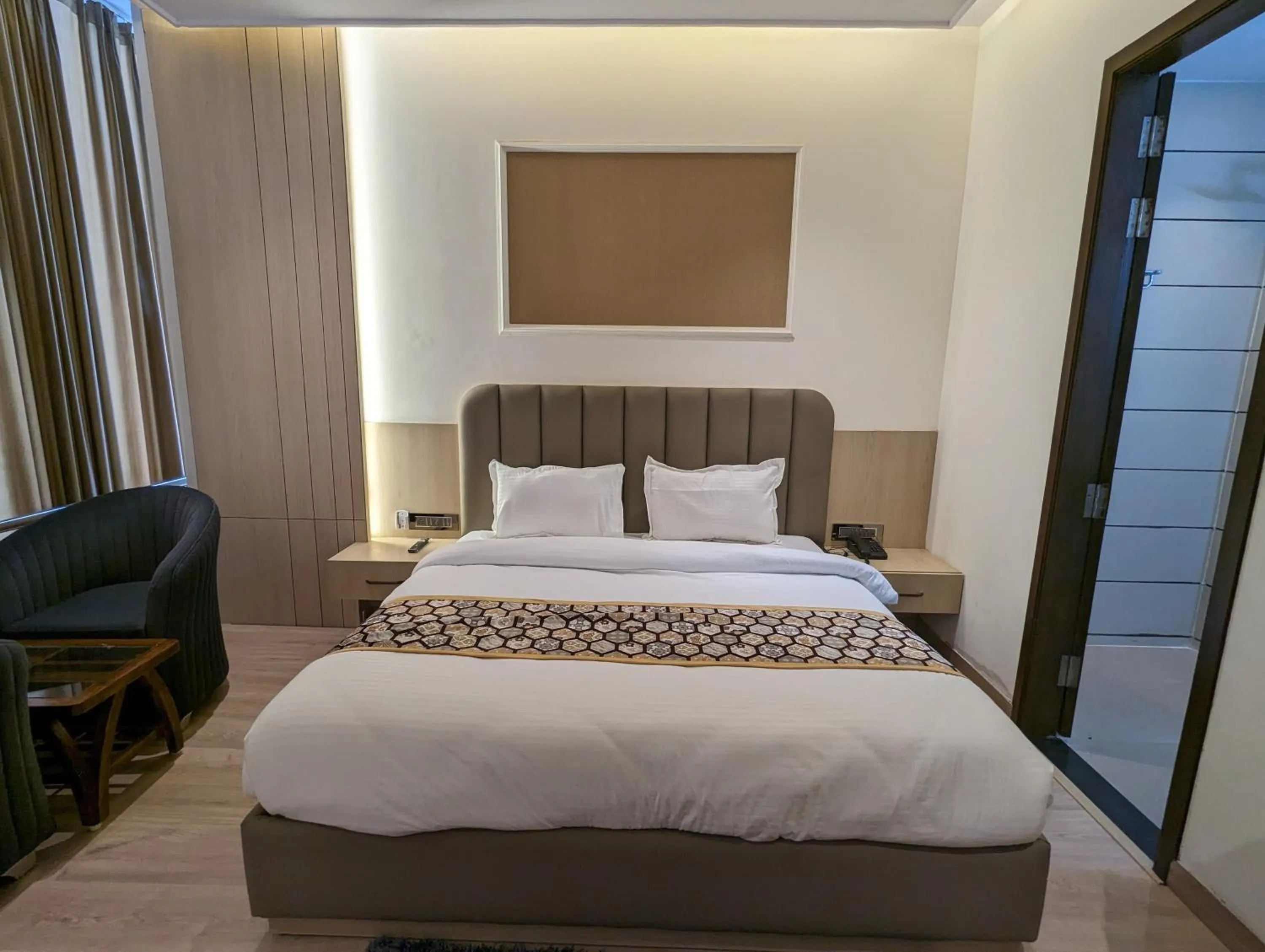 Deluxe Double Room - single occupancy in Hotel City Castle