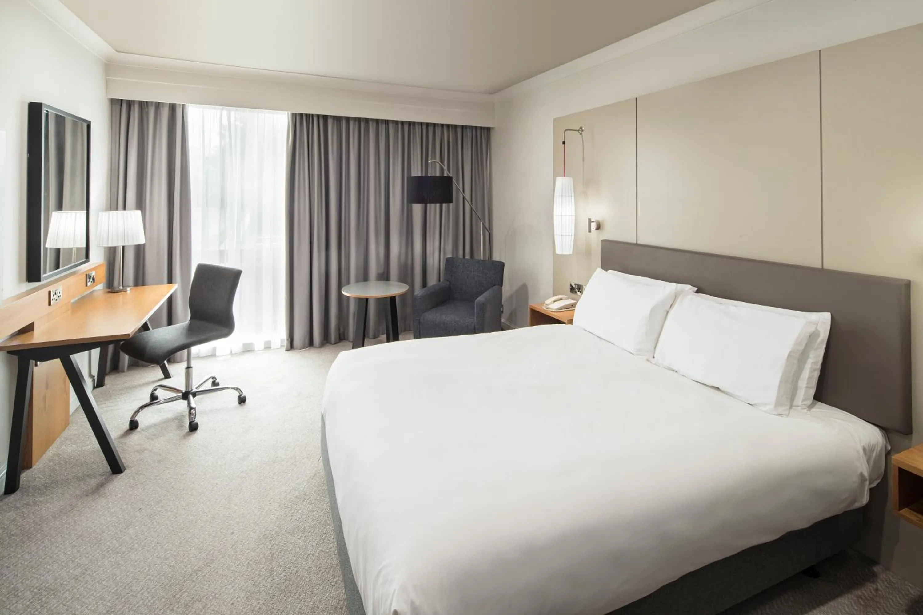 Standard King Room with One King and Two Sofa Beds in Crowne Plaza Stratford-upon-Avon by IHG