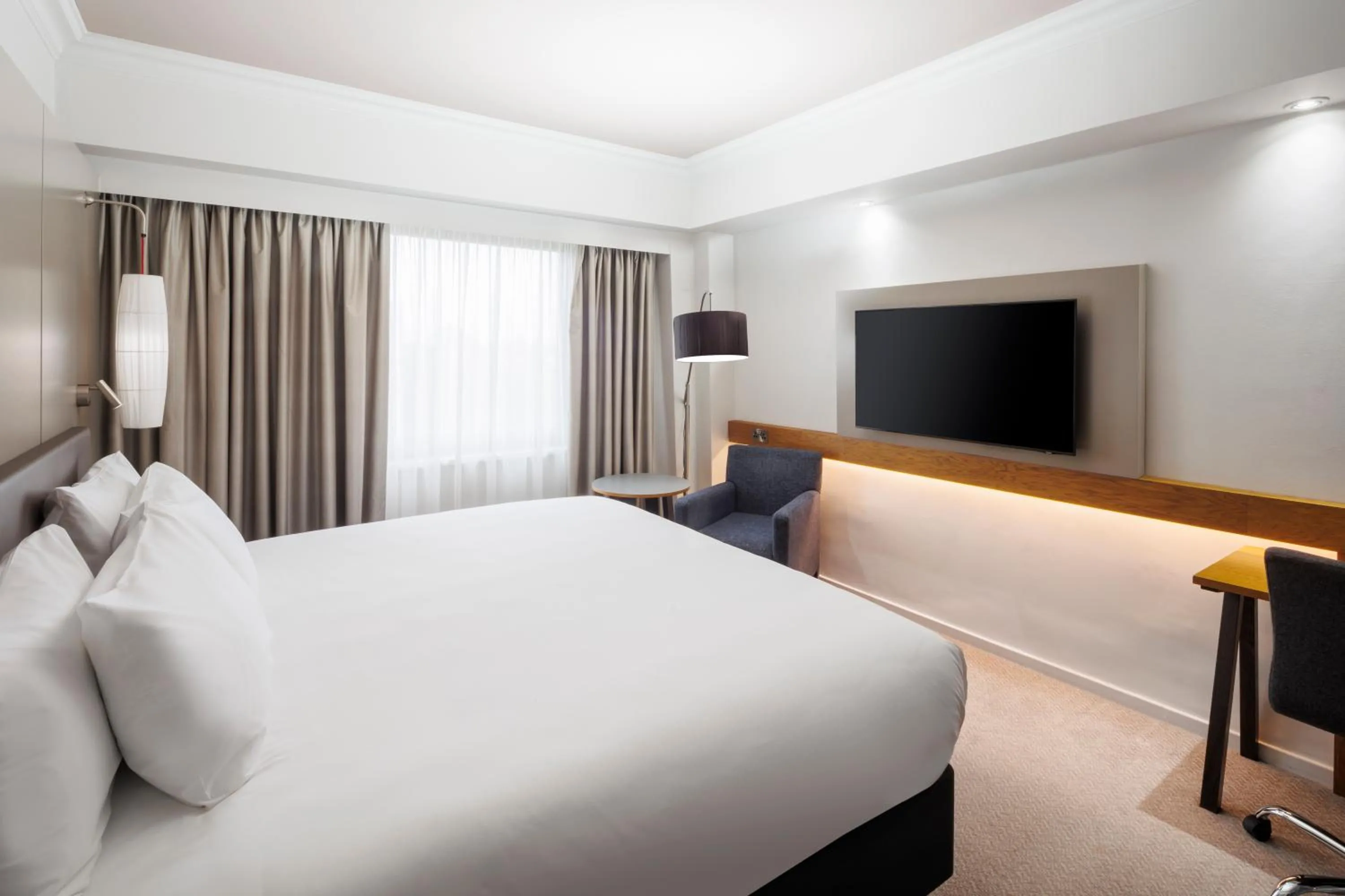 Double Room Accessible - Non-Smoking in Crowne Plaza Stratford-upon-Avon by IHG