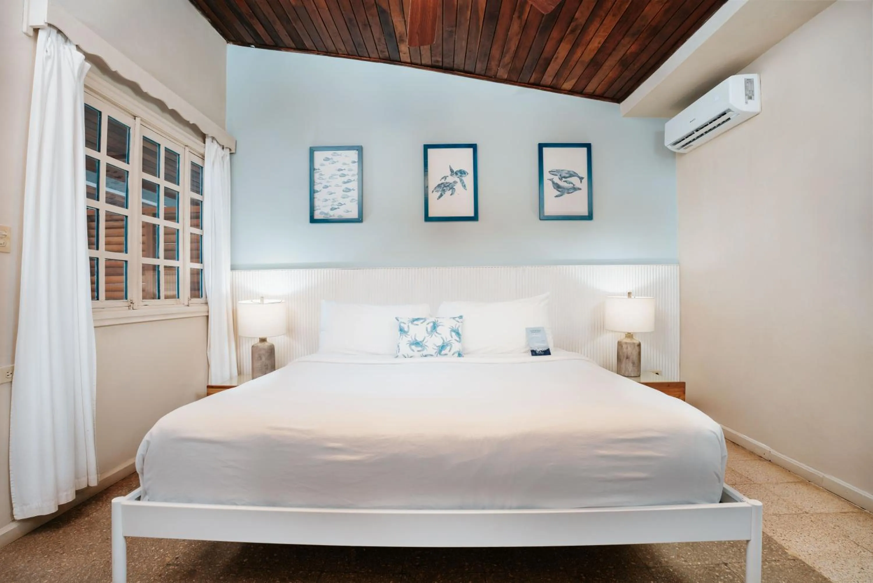 Standard King Room in Villa Marina Lodge & Condos