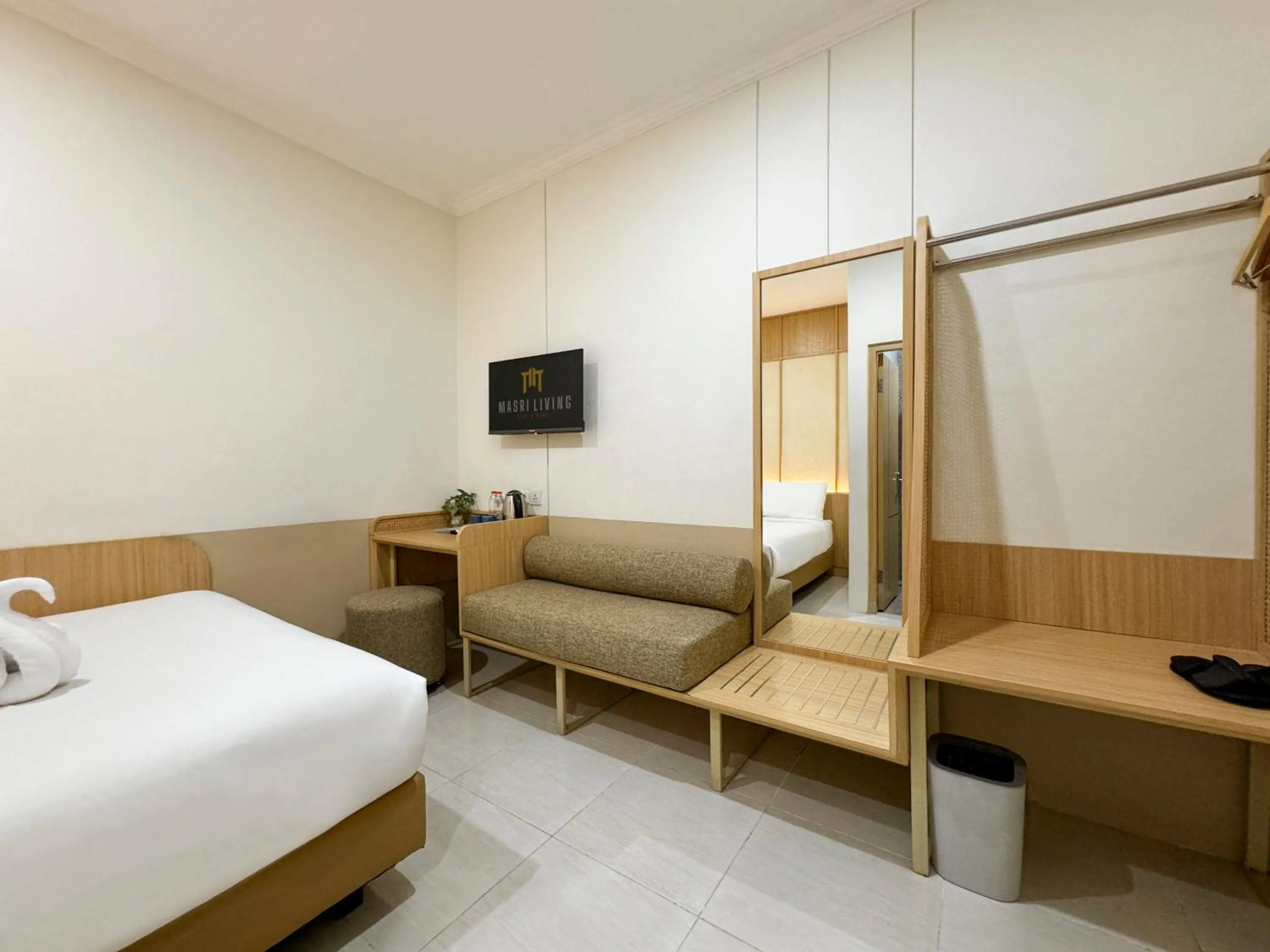 Deluxe Double or Twin Room in Masri Living by Daphna Management