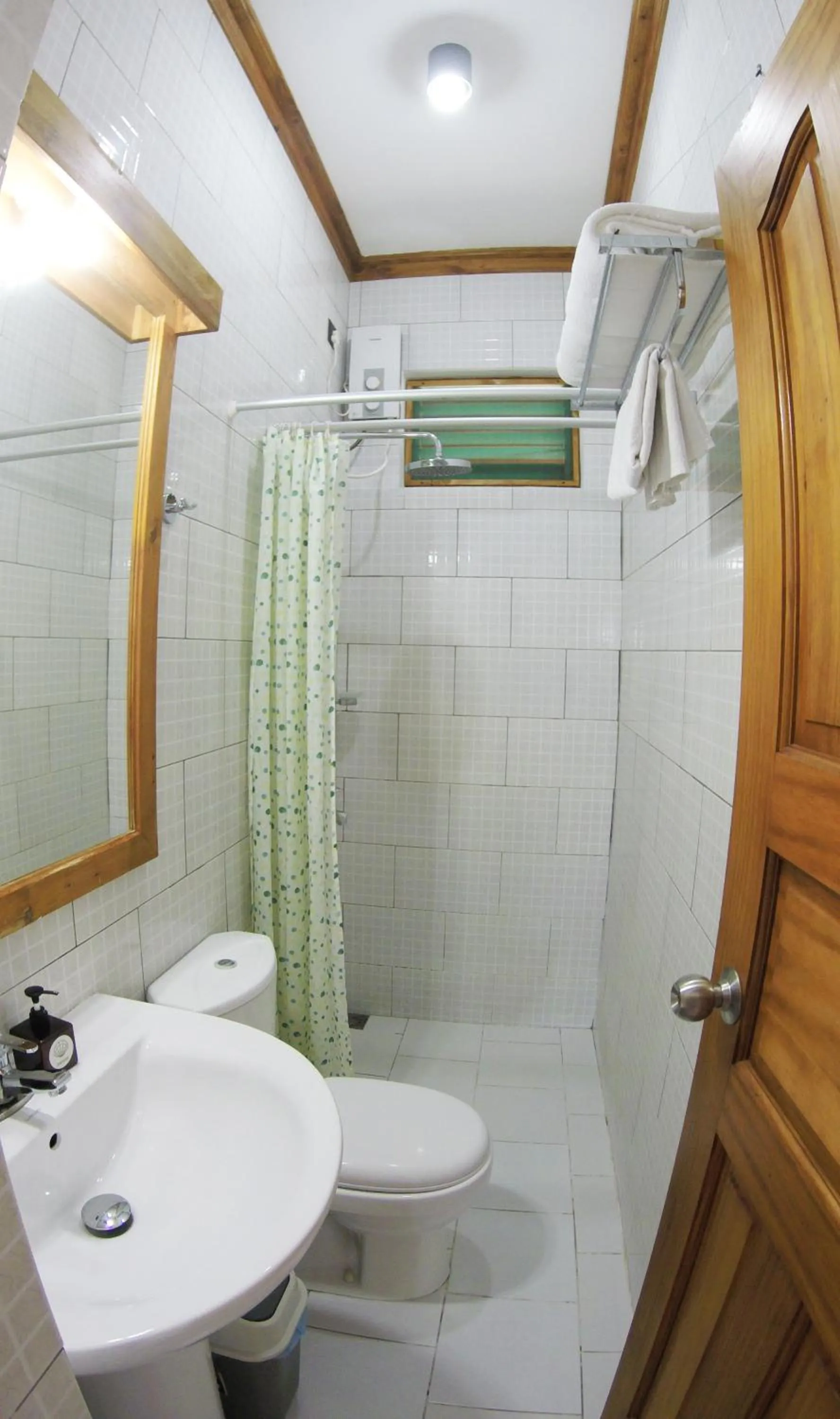 Deluxe Double Room with Sea View - single occupancy in Ithaa Beach