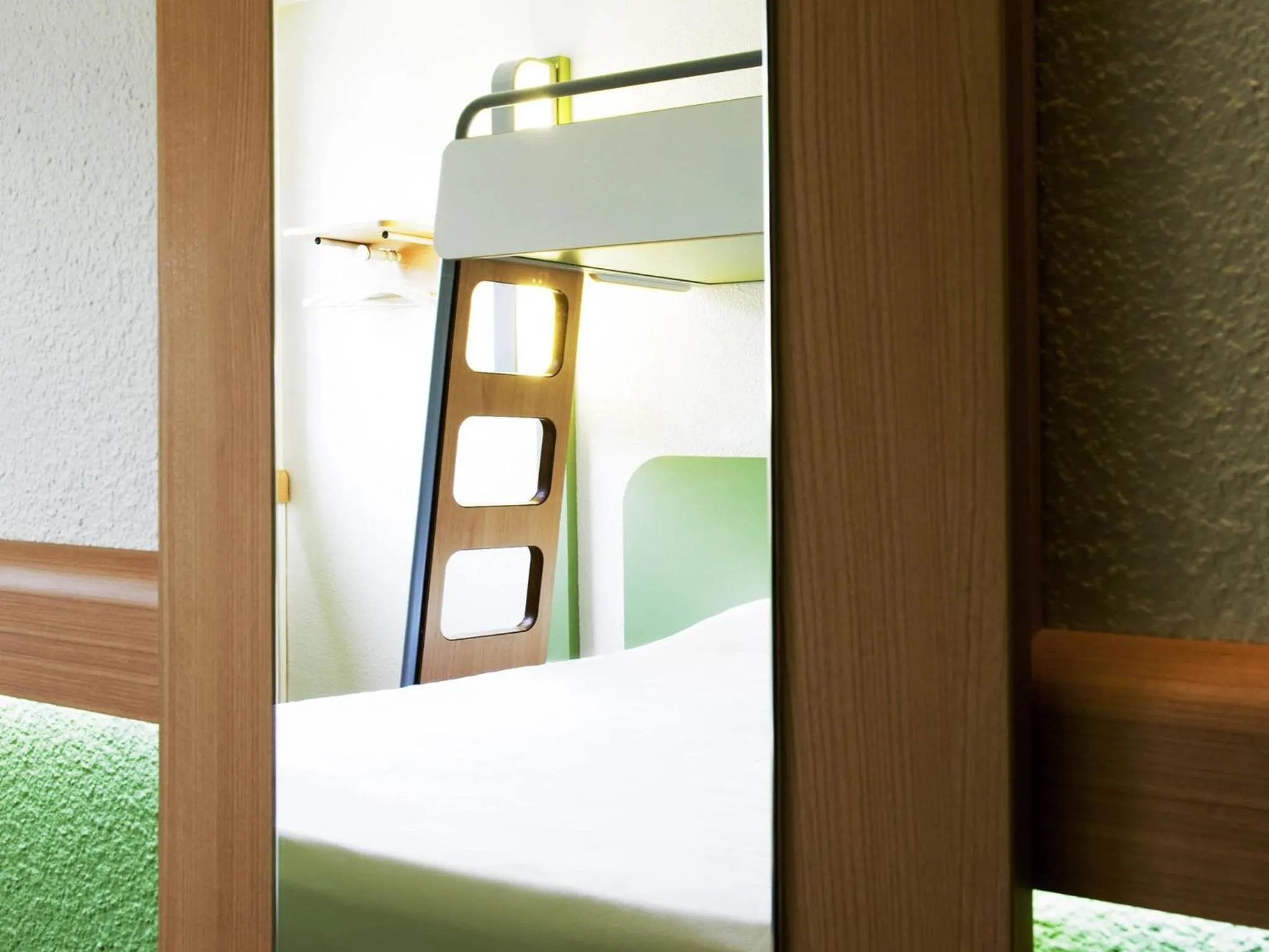 Triple Room with One Double Bed and One Bunk Bed in ibis budget Avignon Centre