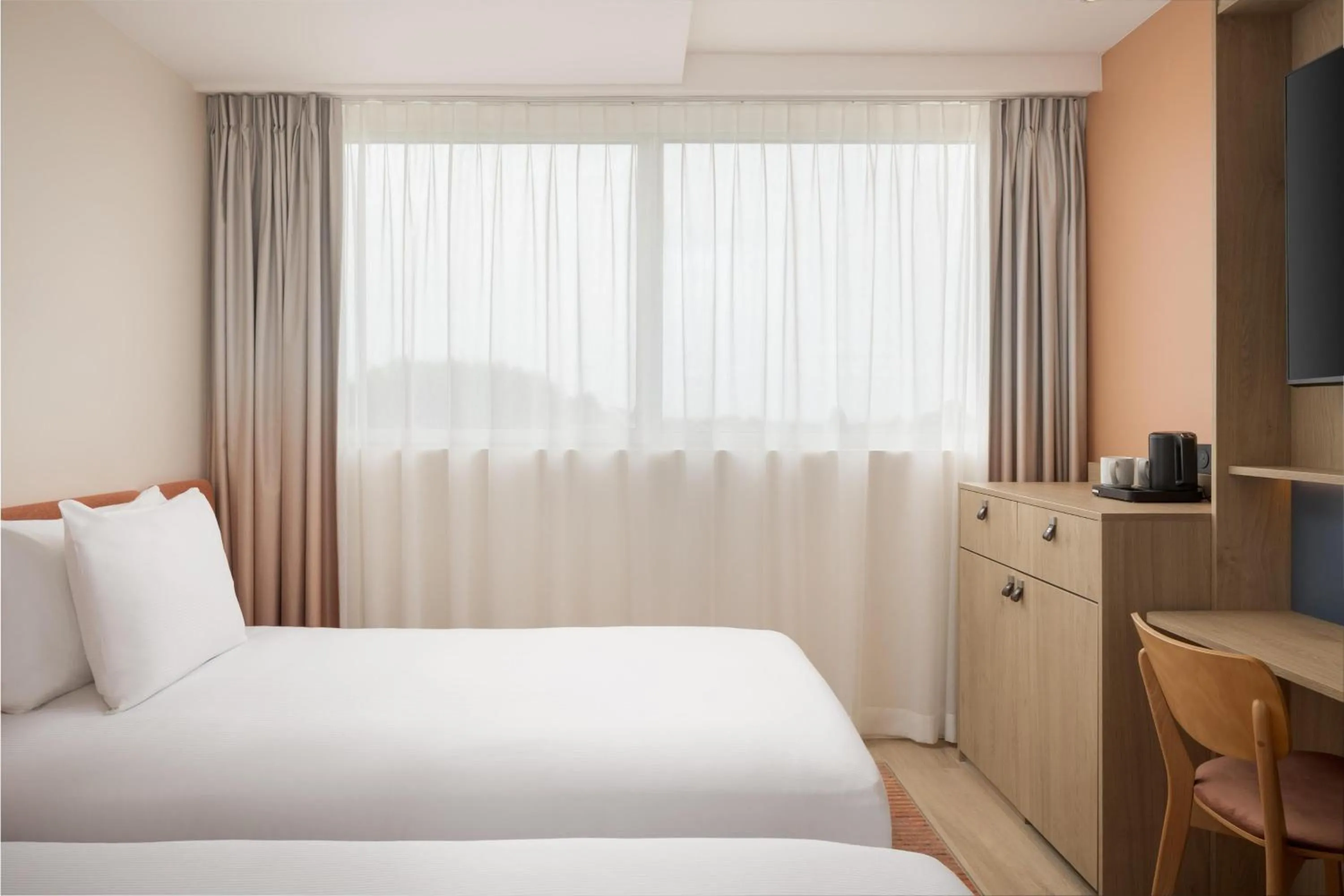 Twin Room in Hampton By Hilton Paris Charles De Gaulle Airport