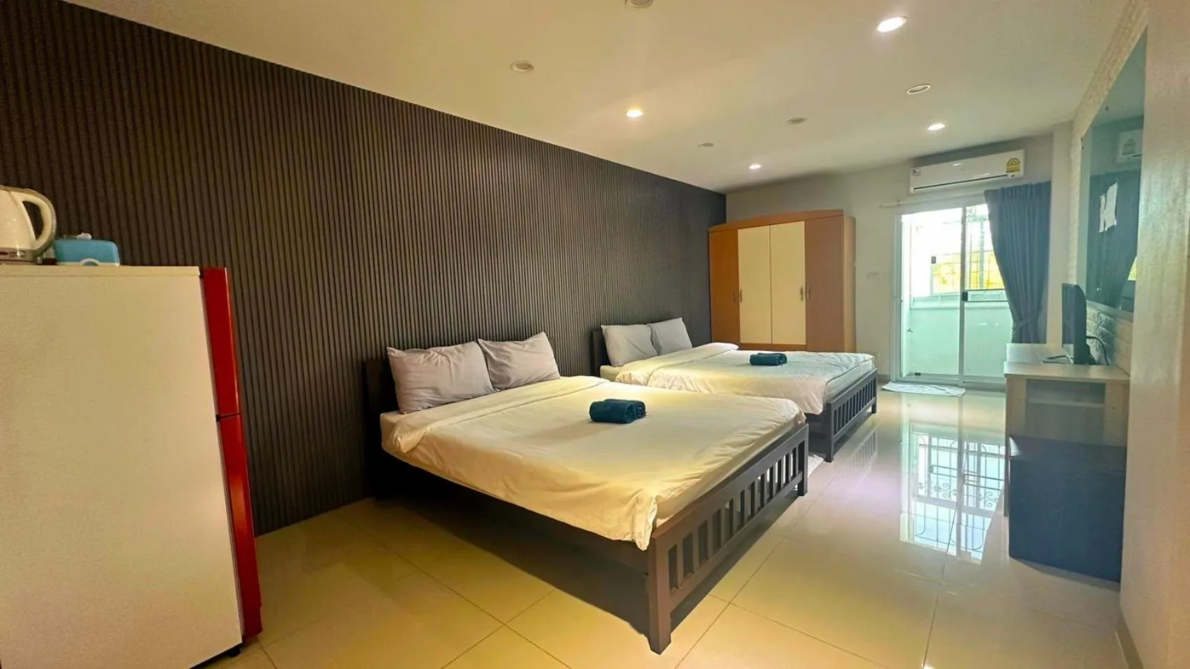 Deluxe Queen Room with Two Queen Beds in At Ease Hotel Suvarnabhumi