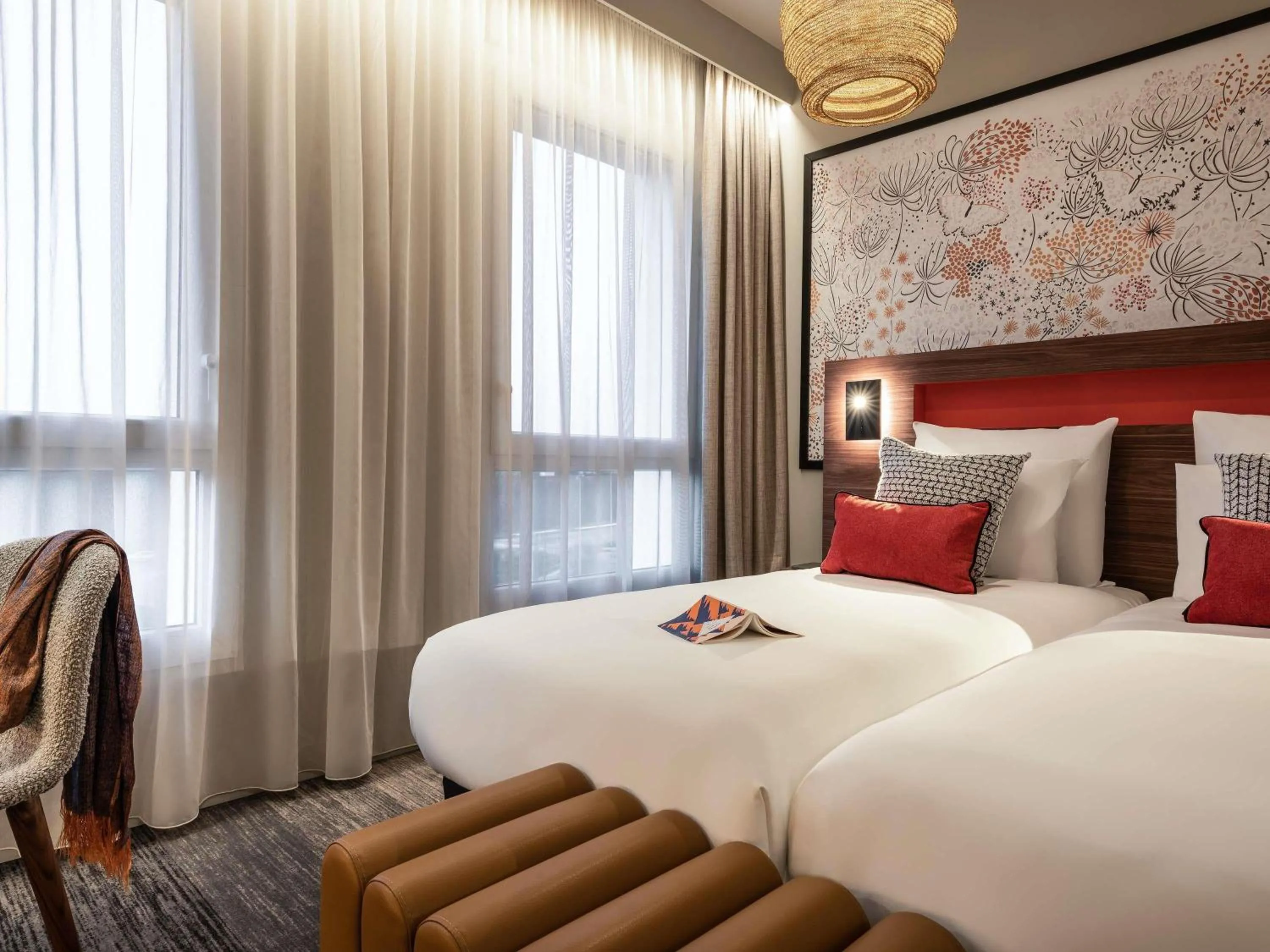 Superior Twin Room in Mercure Achères St Germain en Laye