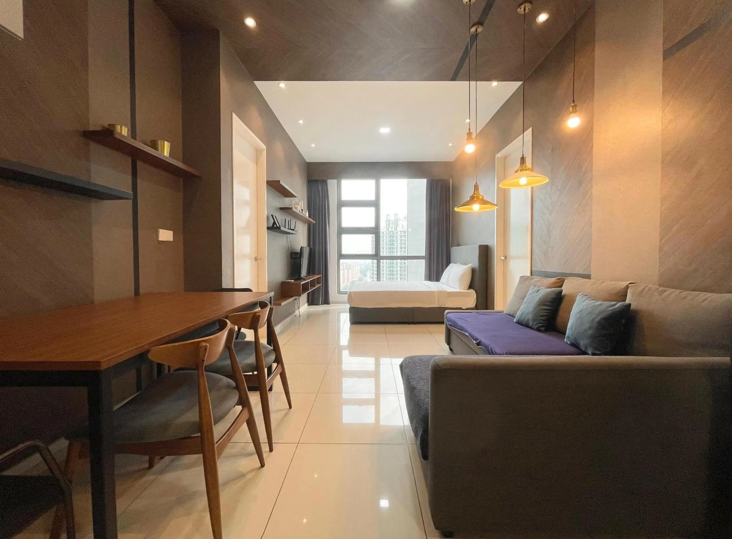 Deluxe Queen Suite in The Robertson-Bukit Bintang by PILLOWTALKS