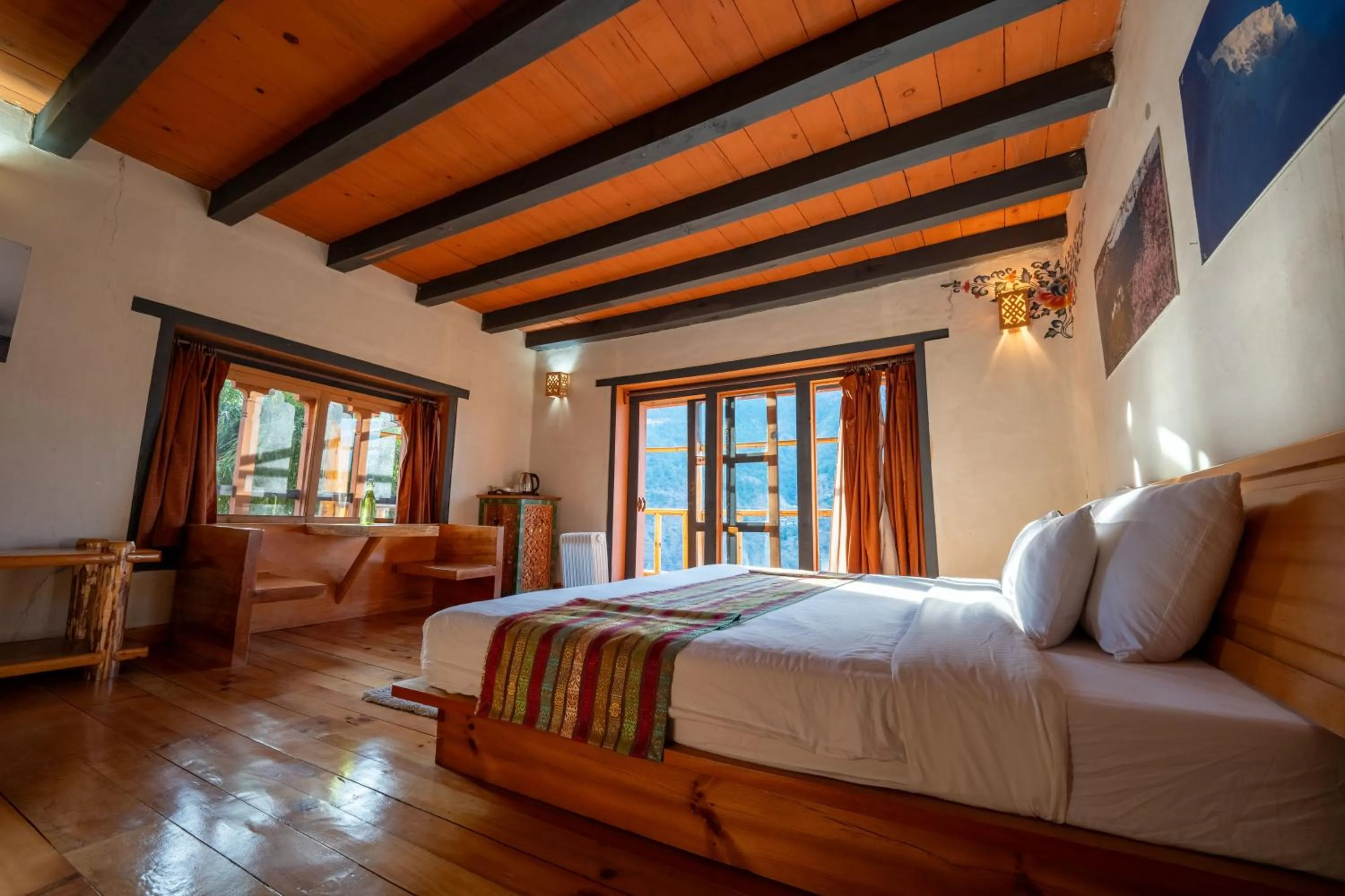 Double Room with Balcony - single occupancy in Wangdue Ecolodge