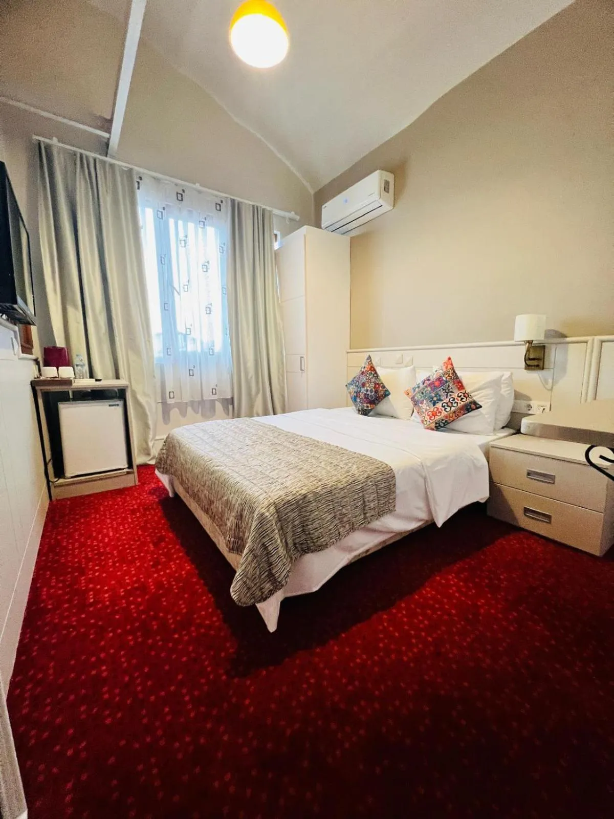 Budget Double Room in Aria Palace Taksim