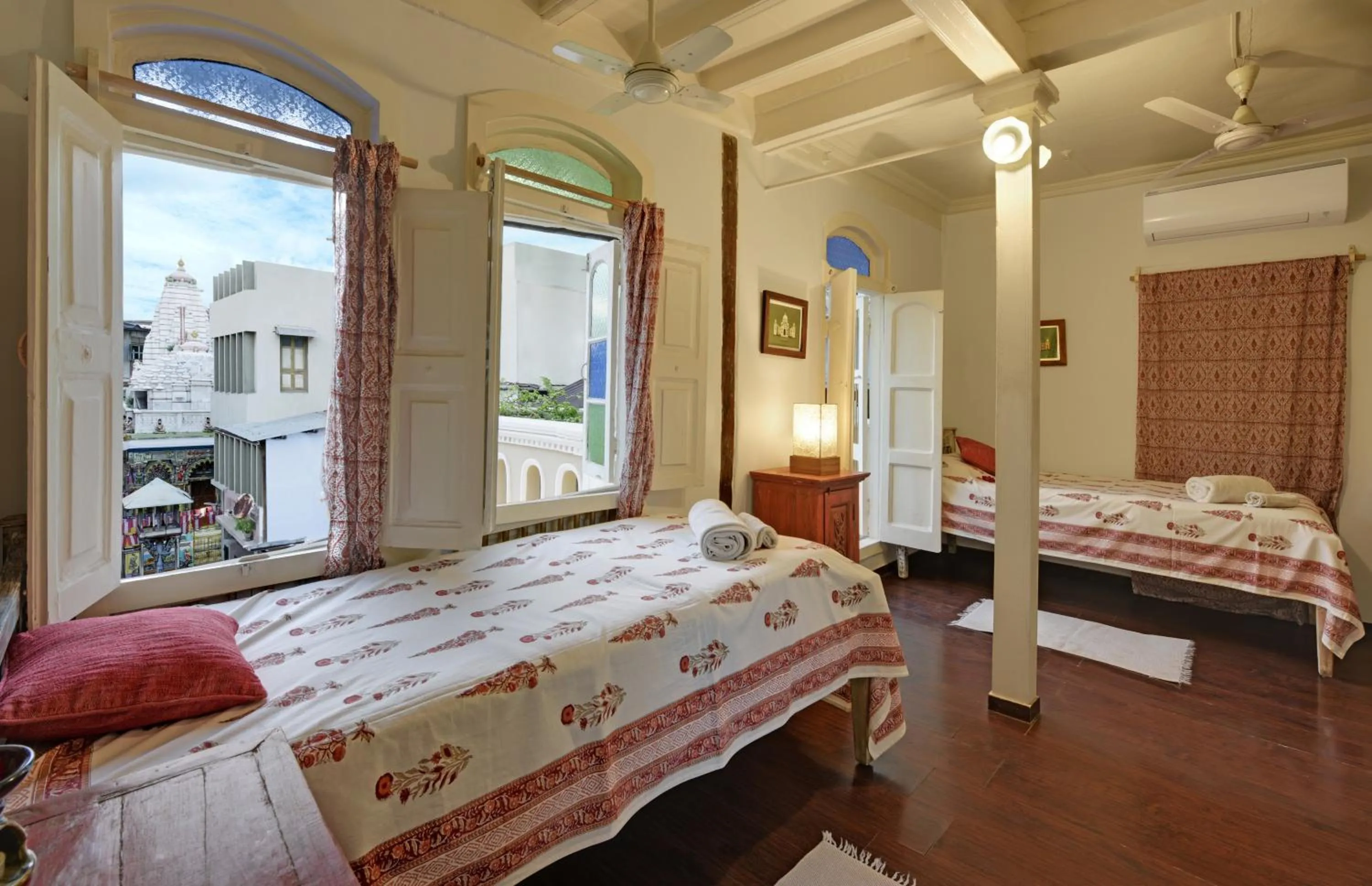Heritage Twin Room with Balcony - single occupancy in French Haveli