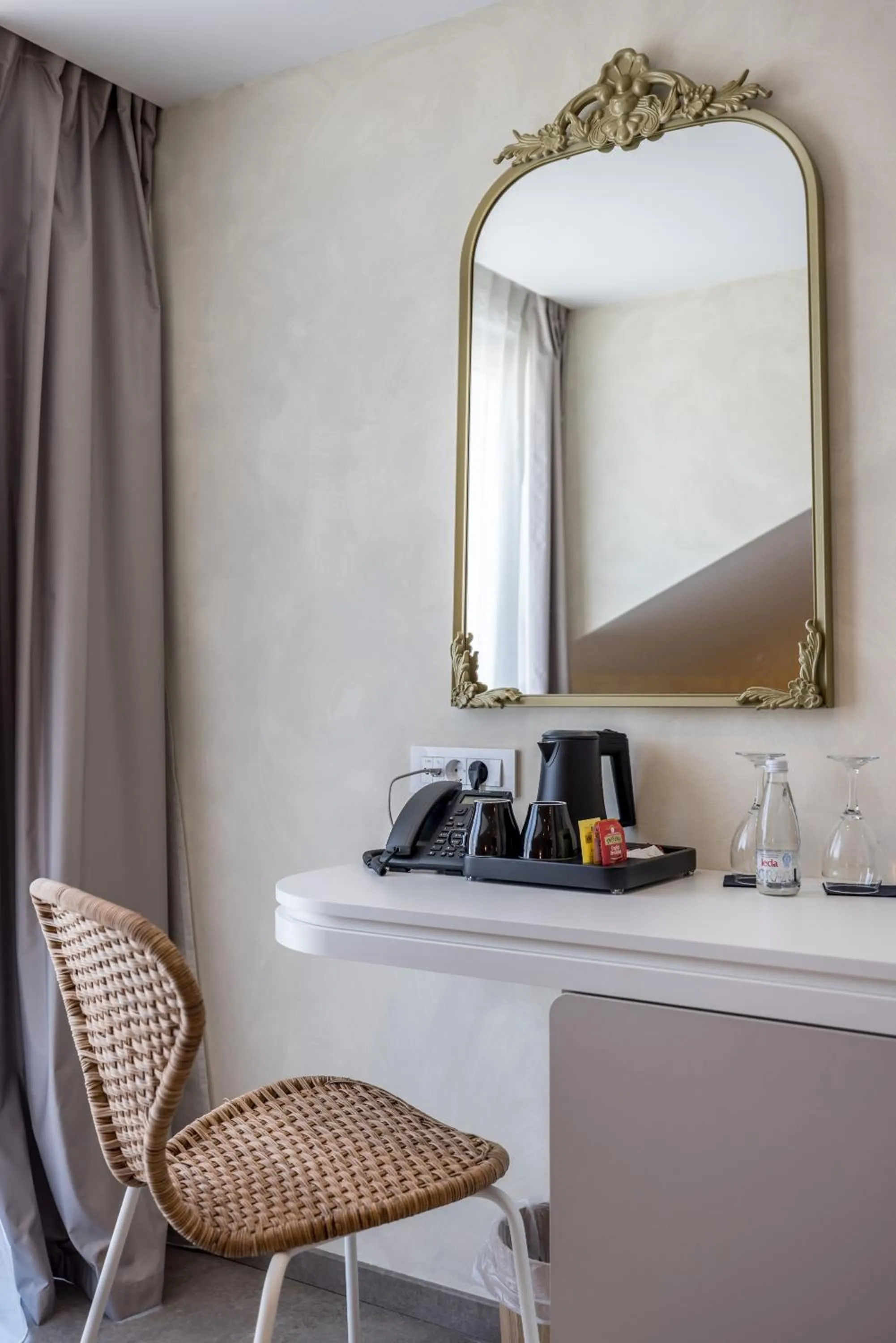 Single Room in Hotel Aria