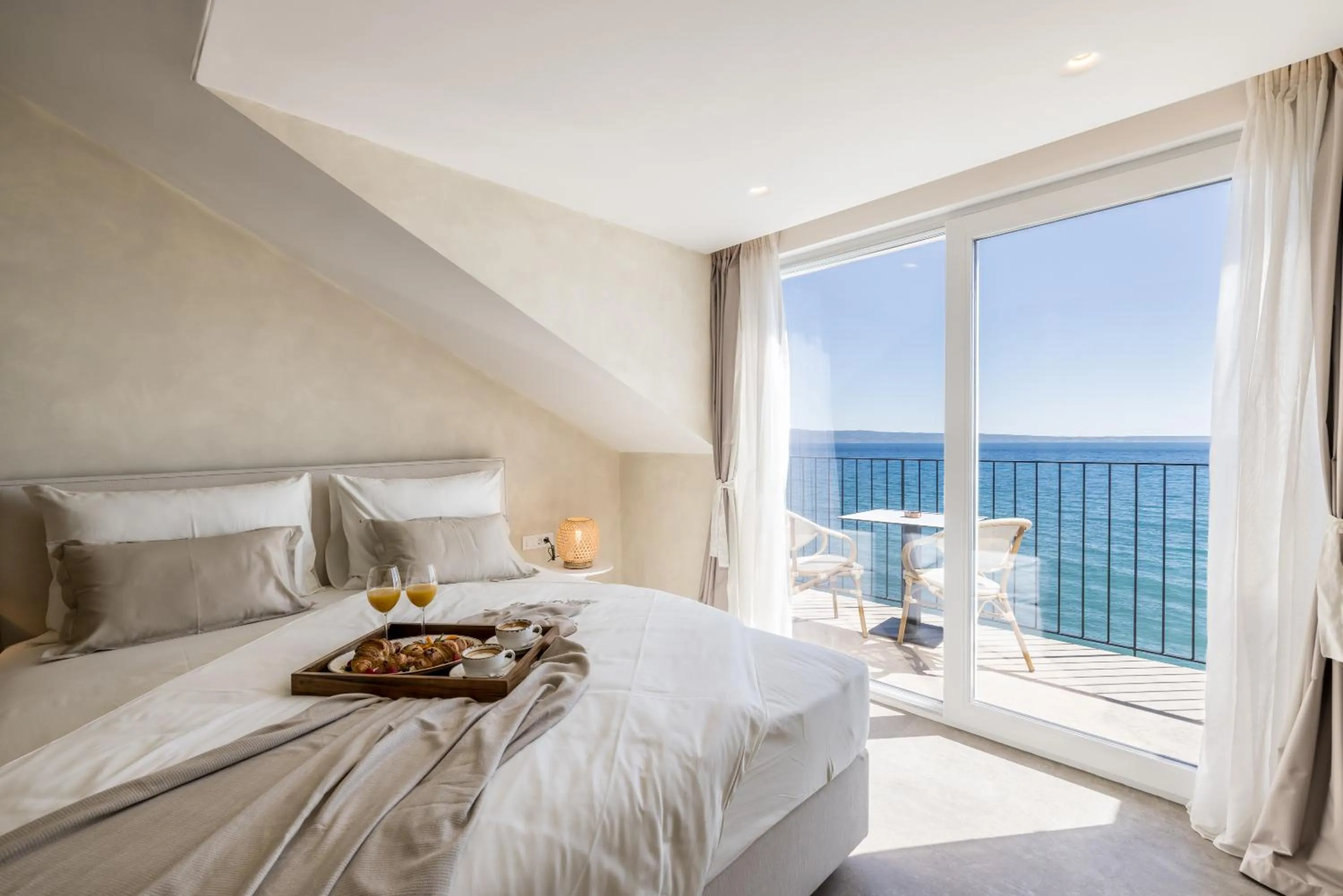 Double Room with Balcony and Sea View in Hotel Aria