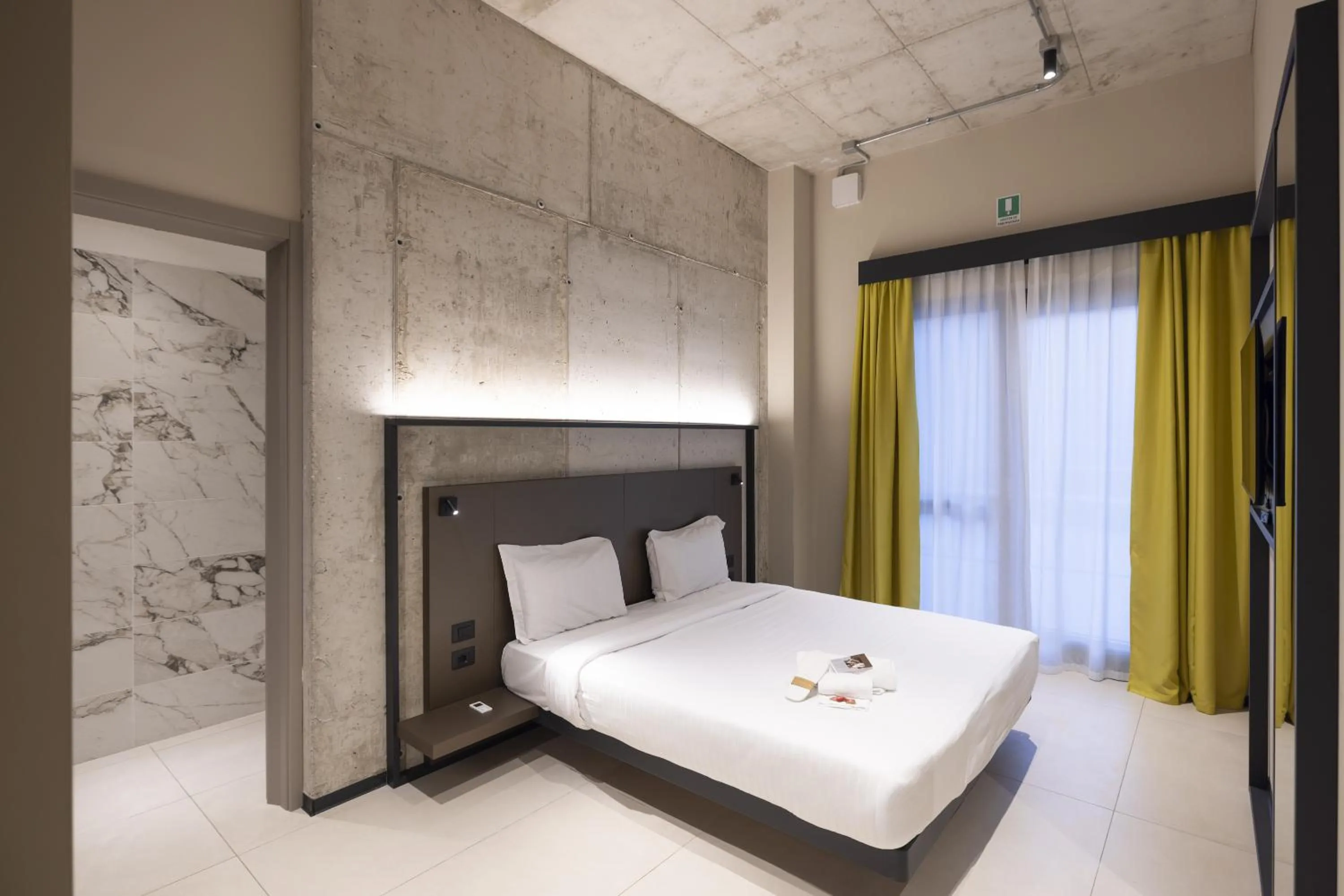 Deluxe Junior Suite in Joy 124 Hotel Milano