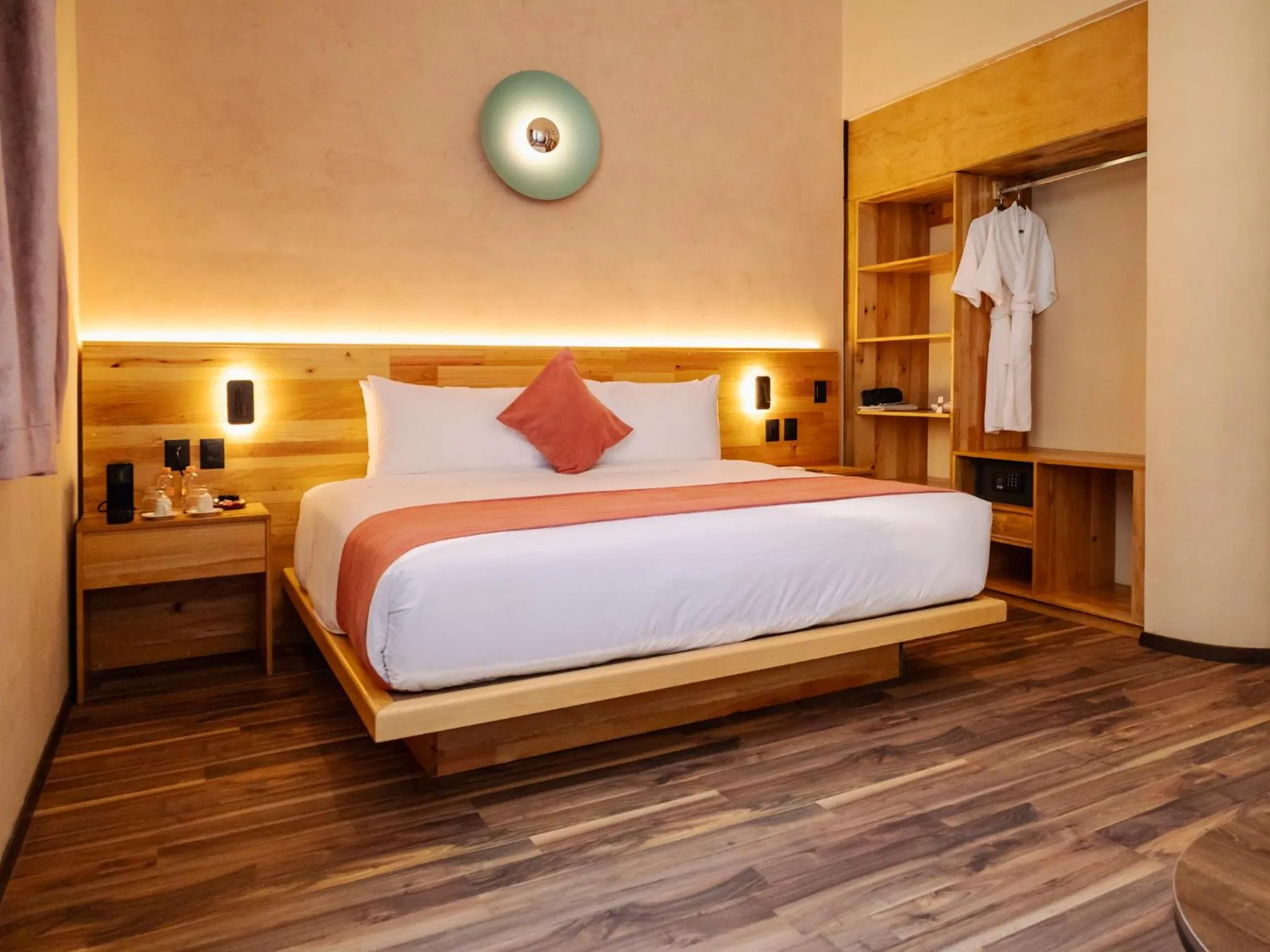 Deluxe King Room in Sauvé Casa Boutique