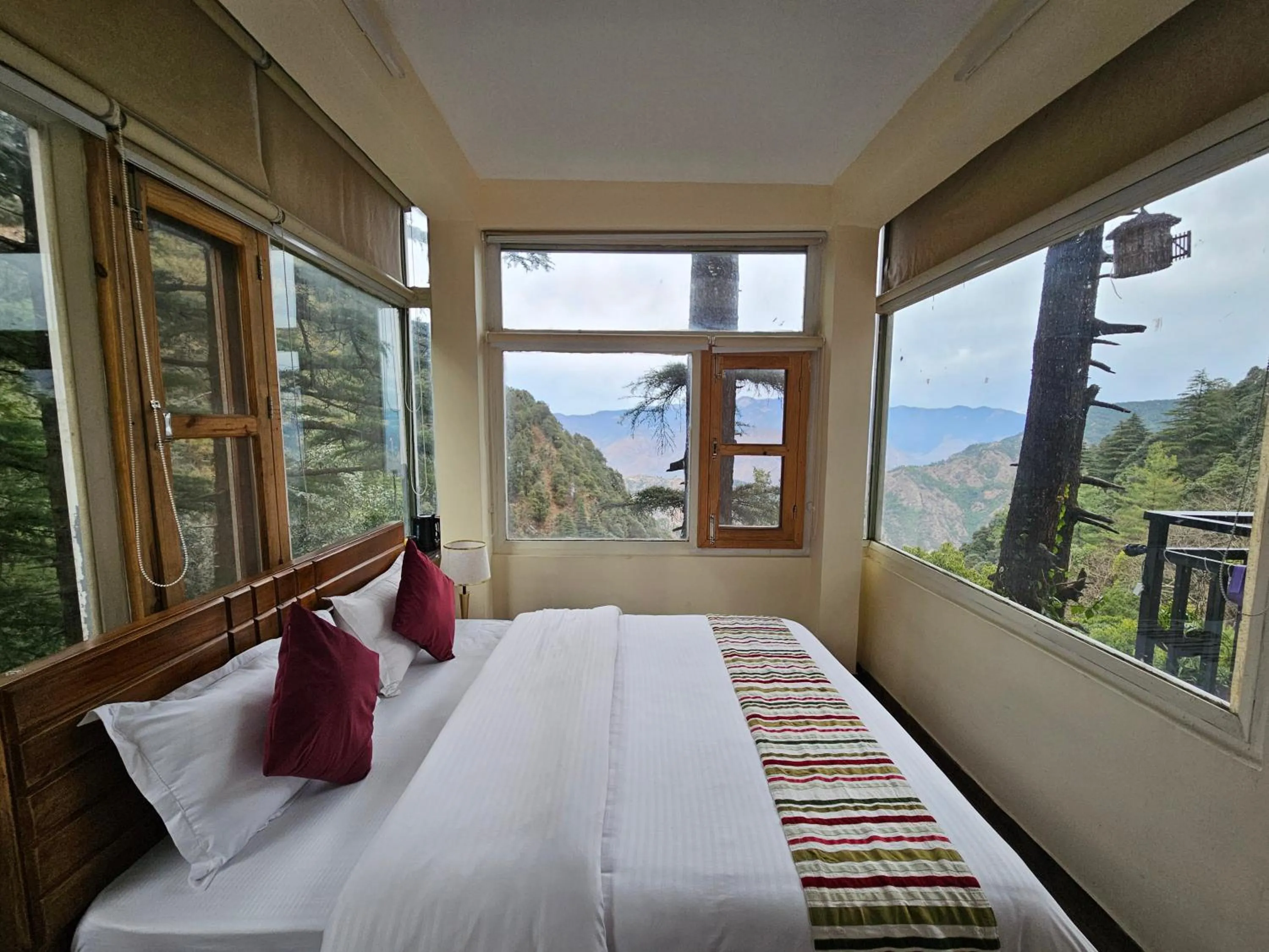 Panoramic Cabin in The Coverpage Boutique Stays Mussoorie