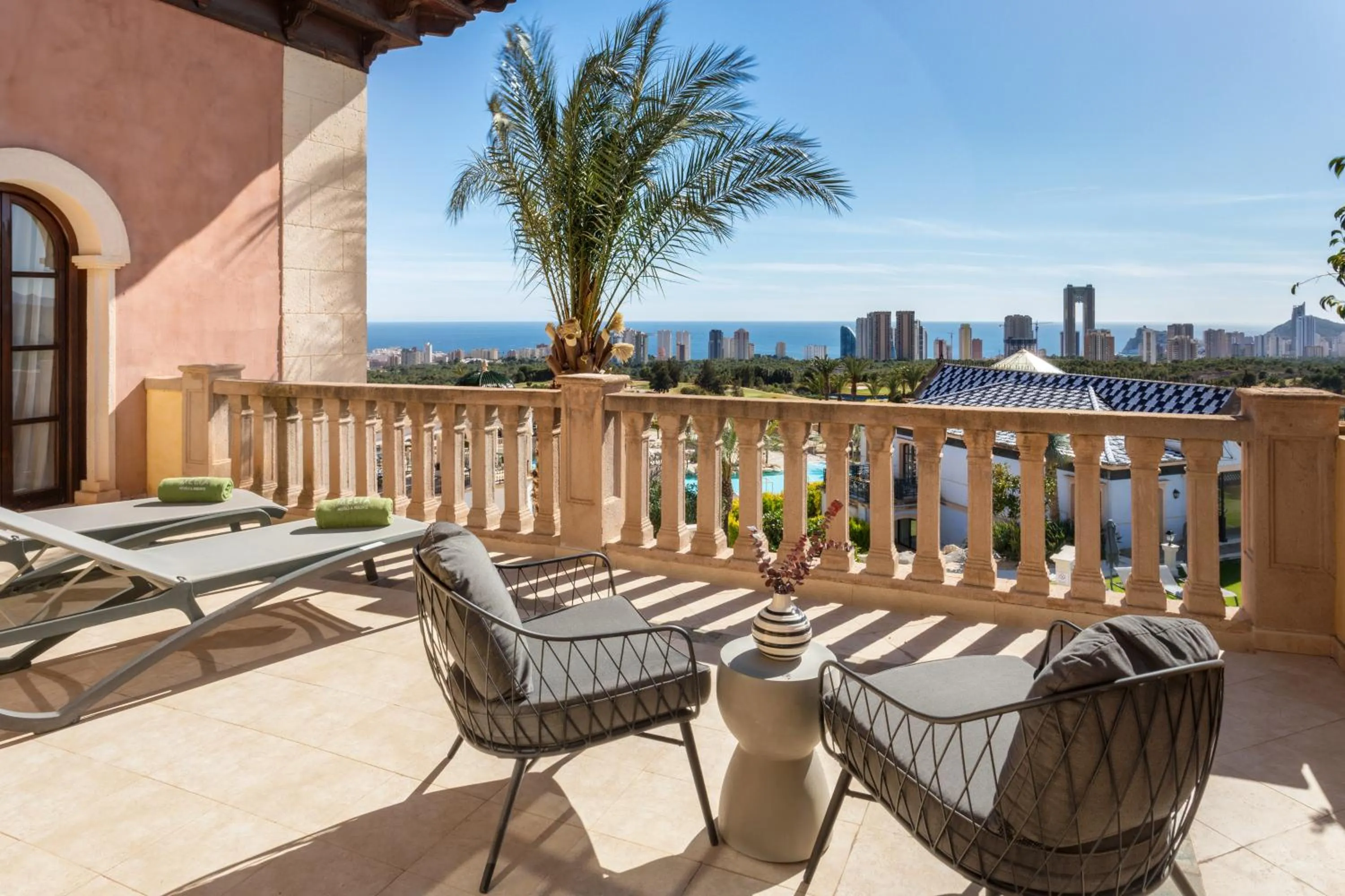 Master Suite The Level in Melia Villaitana