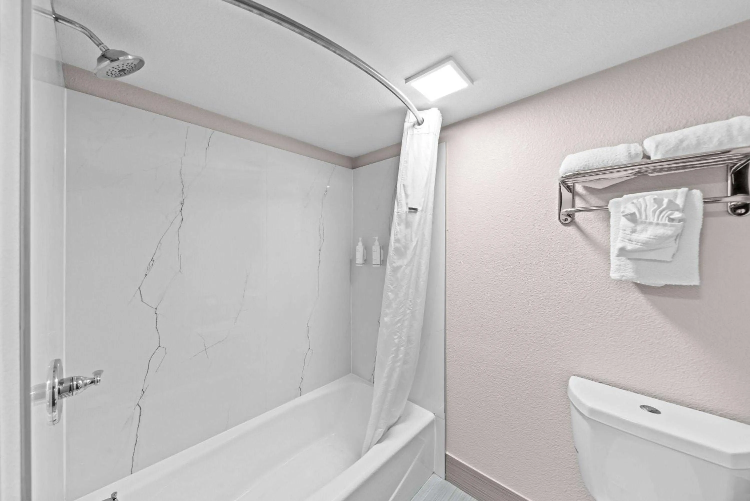 King Room- Non-Smoking in Days Inn by Wyndham Gainesville