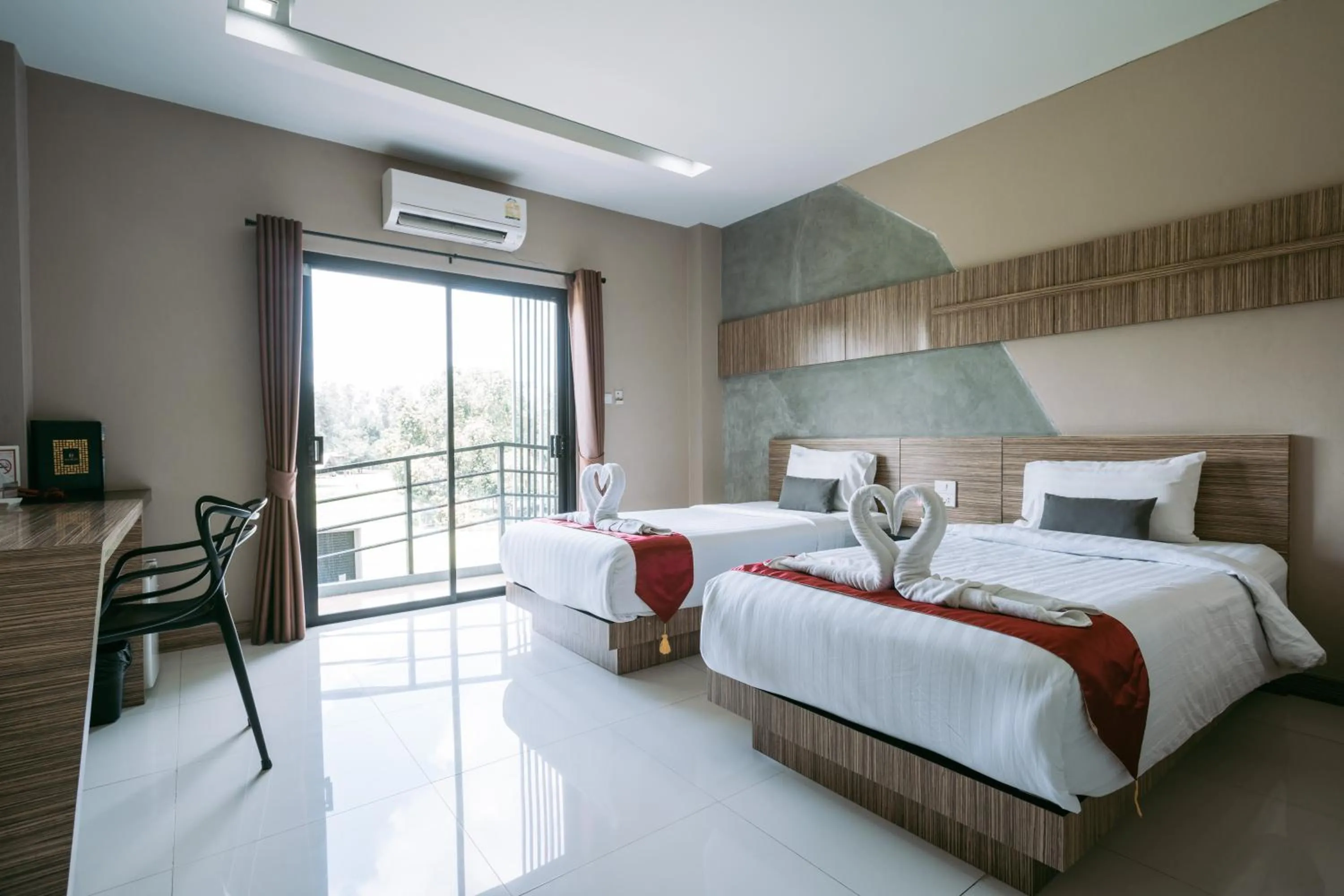 Deluxe Twin Room in Ray Hotel Buriram