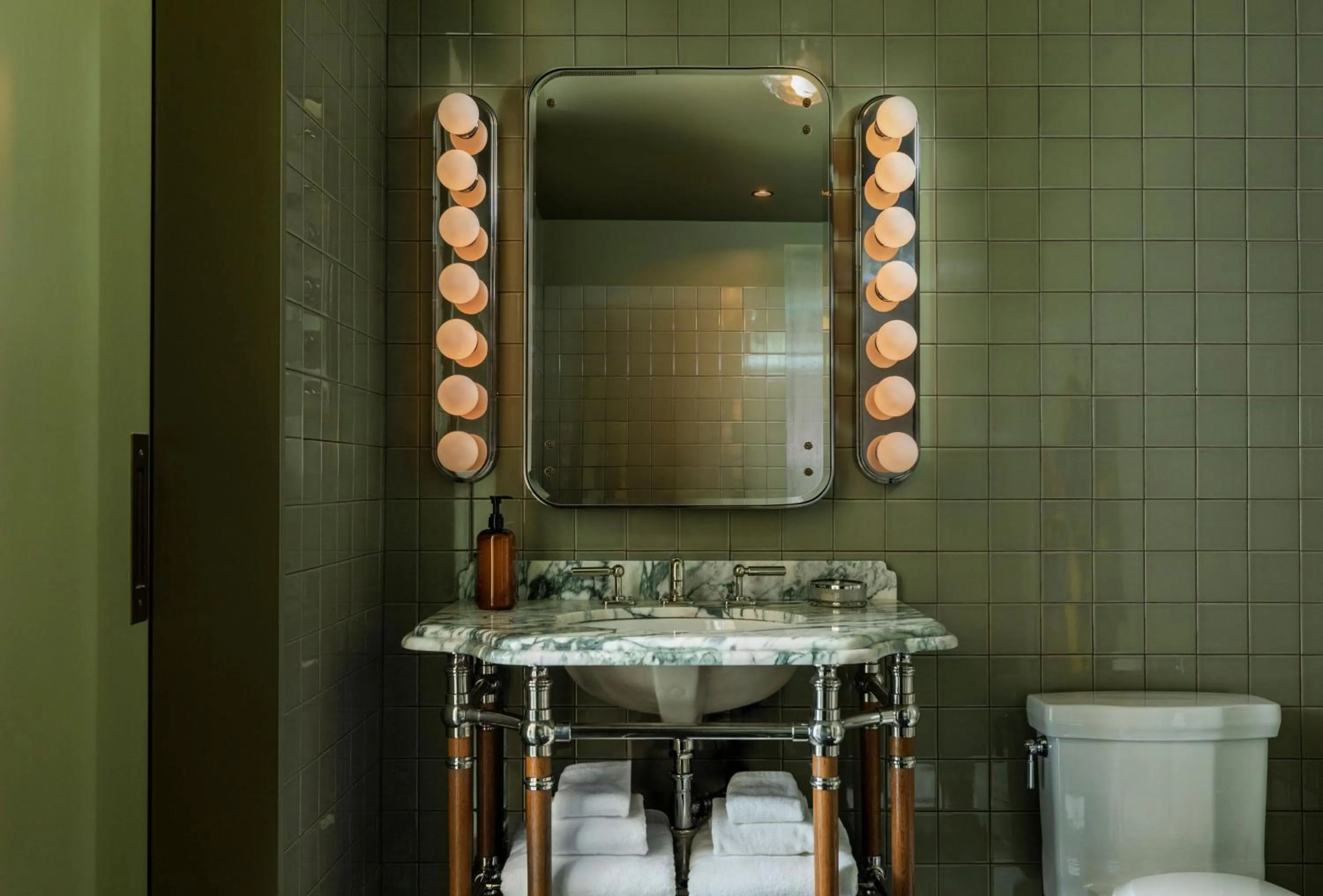 Deluxe King Room in Hotel Saint Augustine