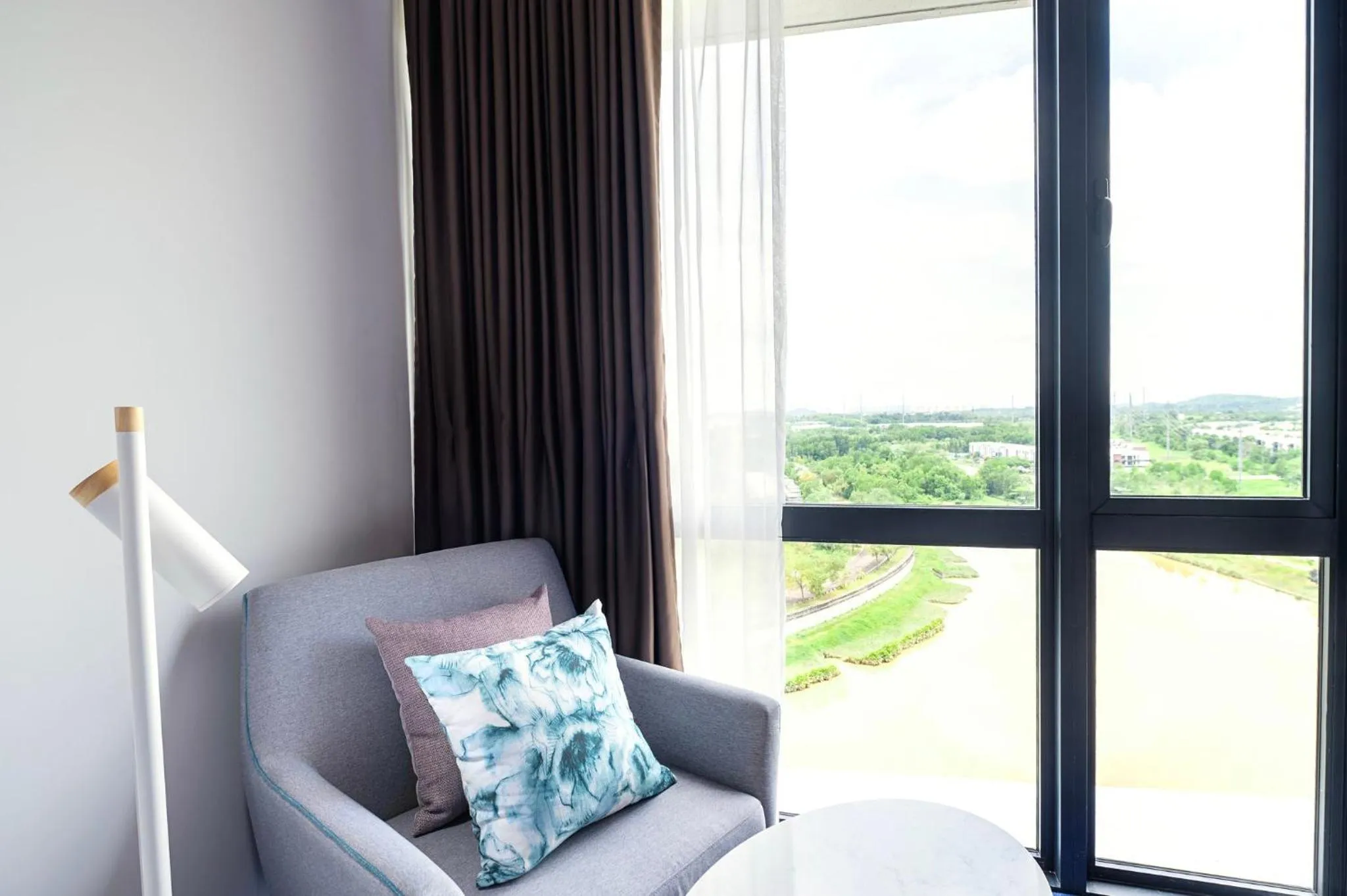 Deluxe King Room in OZO Medini Malaysia