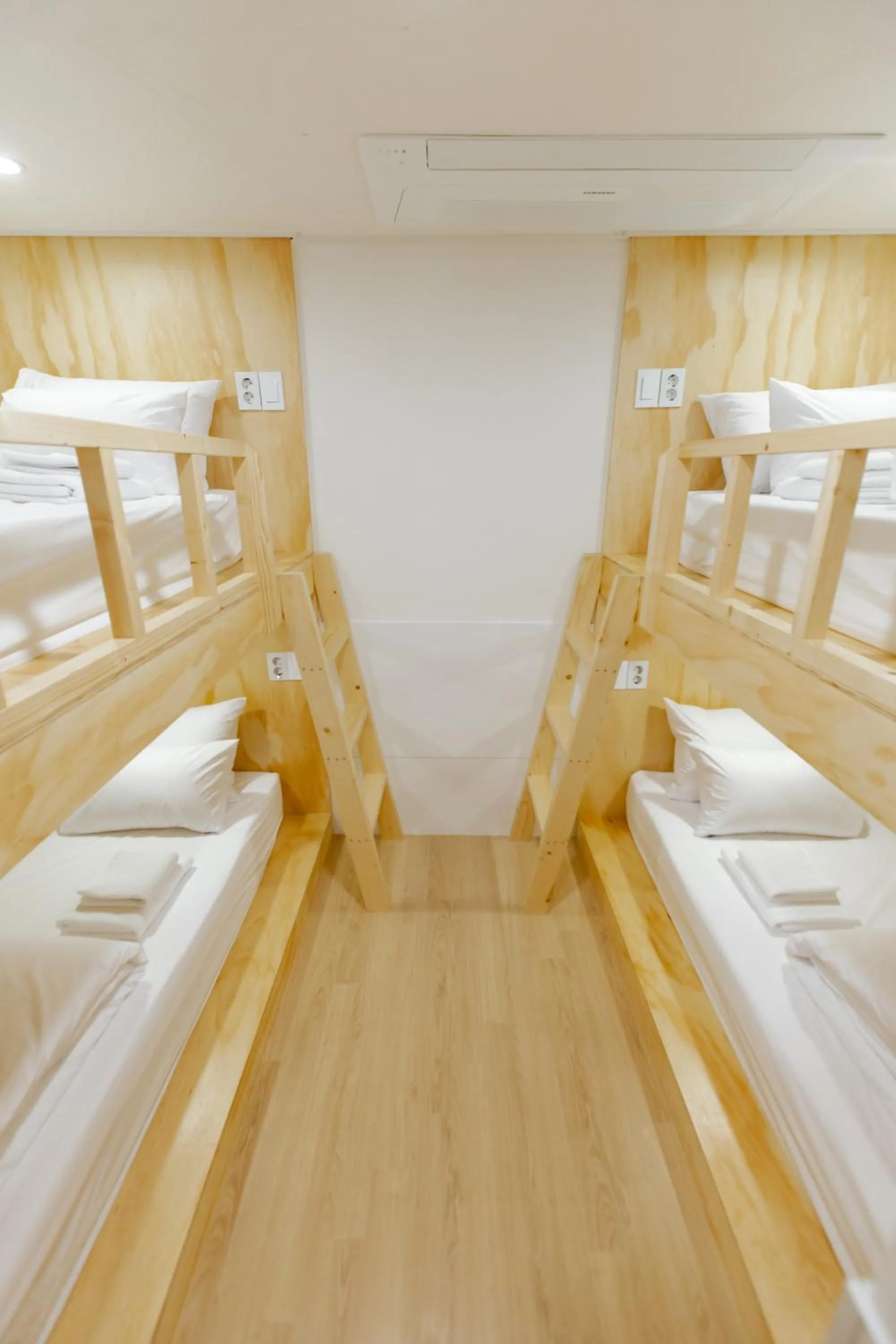 Bed in 4-Bed Female Dormitory Room in Step Inn Myeongdong 1