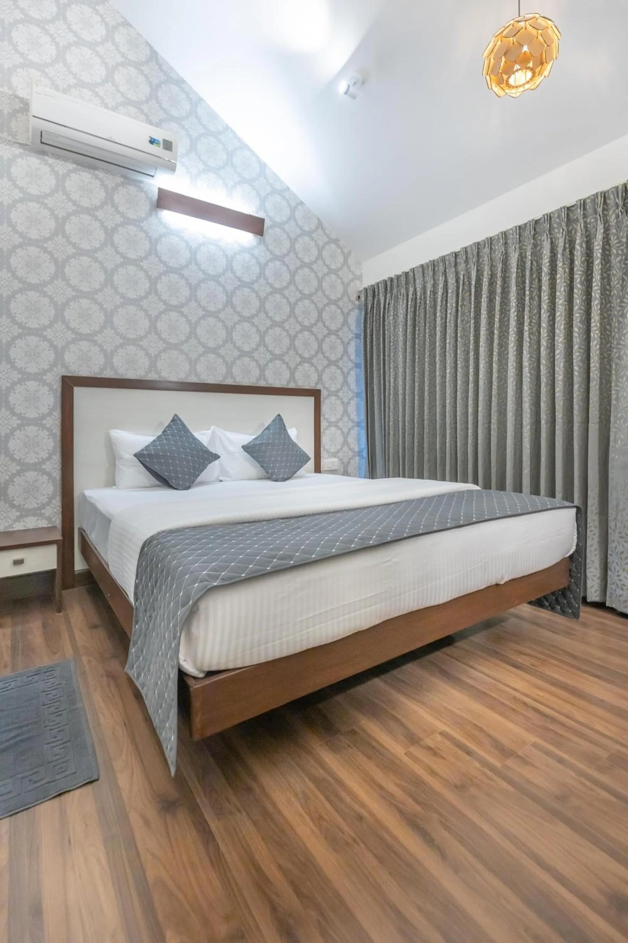 Queen Studio in Ixora Suites