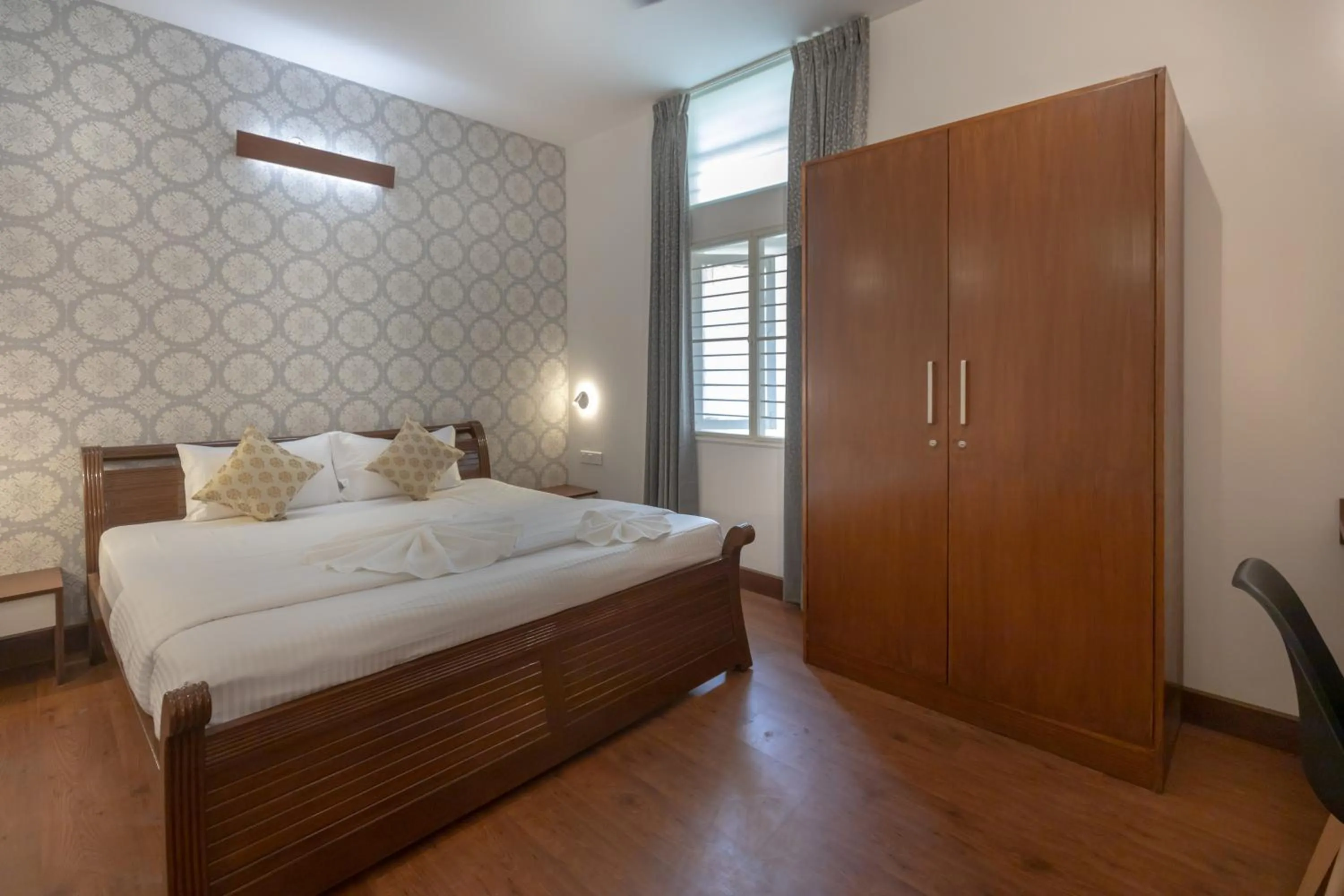 Deluxe King Studio in Ixora Suites