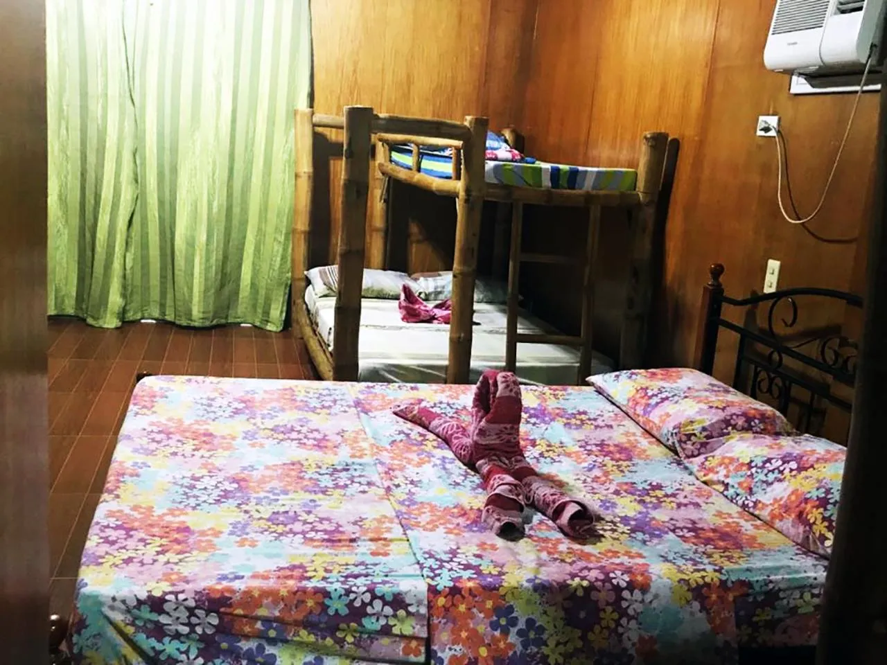 8-Bed Female Dormitory Room in Cebu Guest Inn