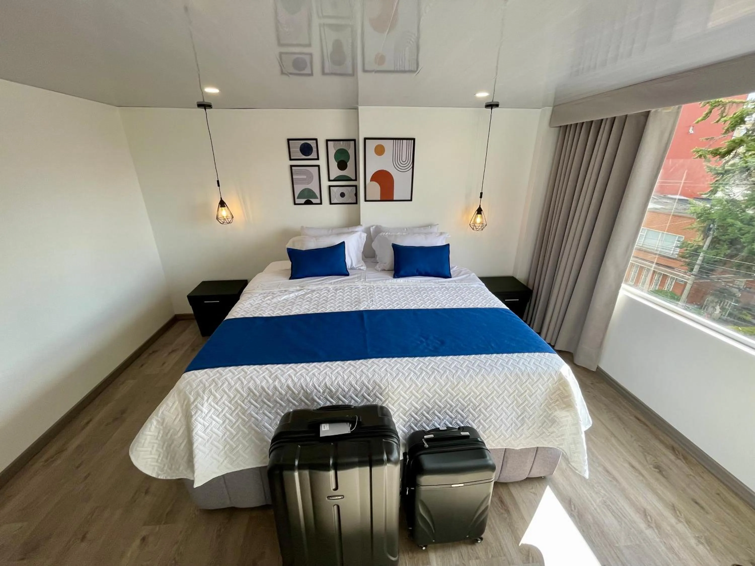 Superior Quadruple Room in Hotel Embajada 44