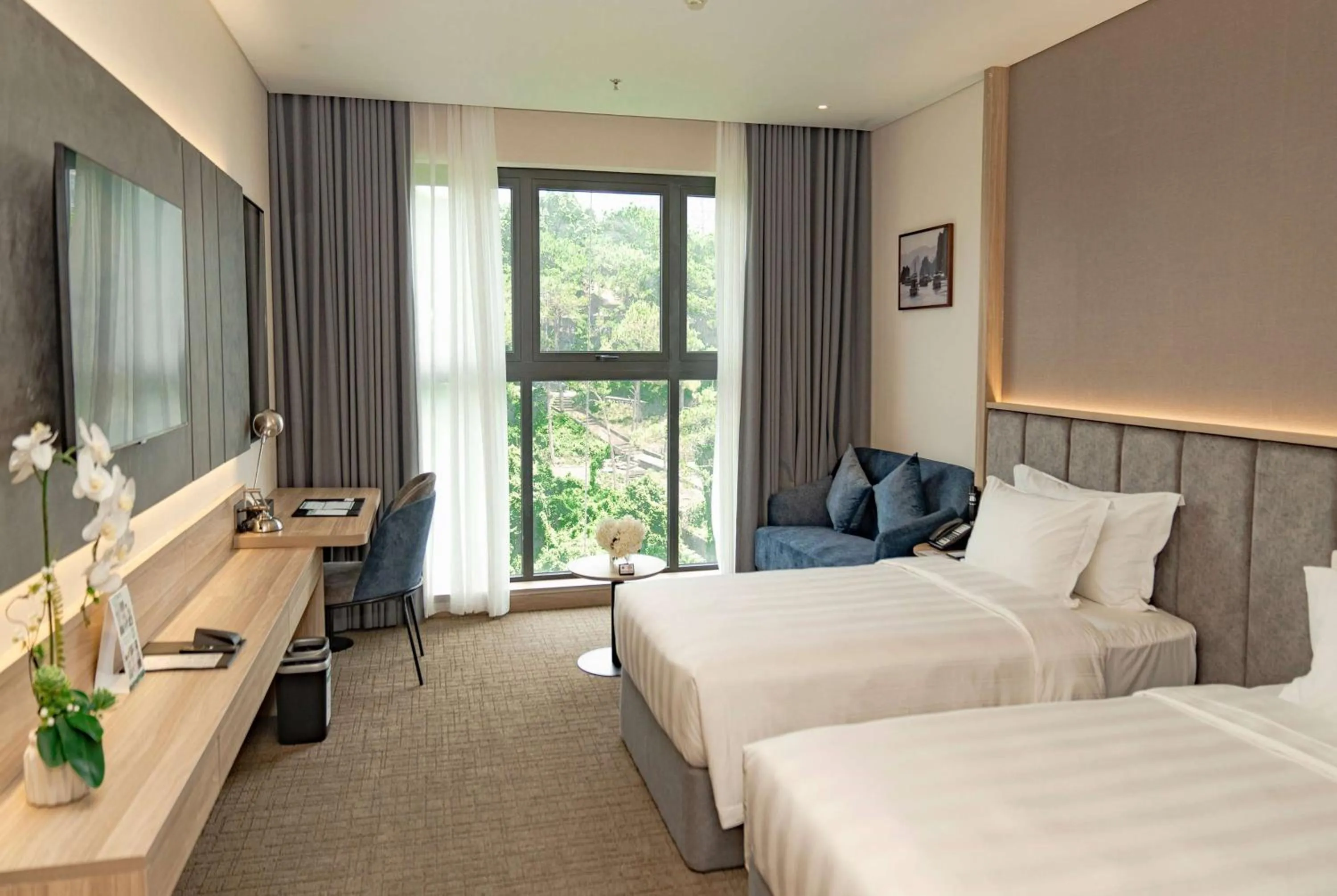 Superior Garden Twin Room with Hill View - Mobility Accessible in Wyndham Garden Legend Halong