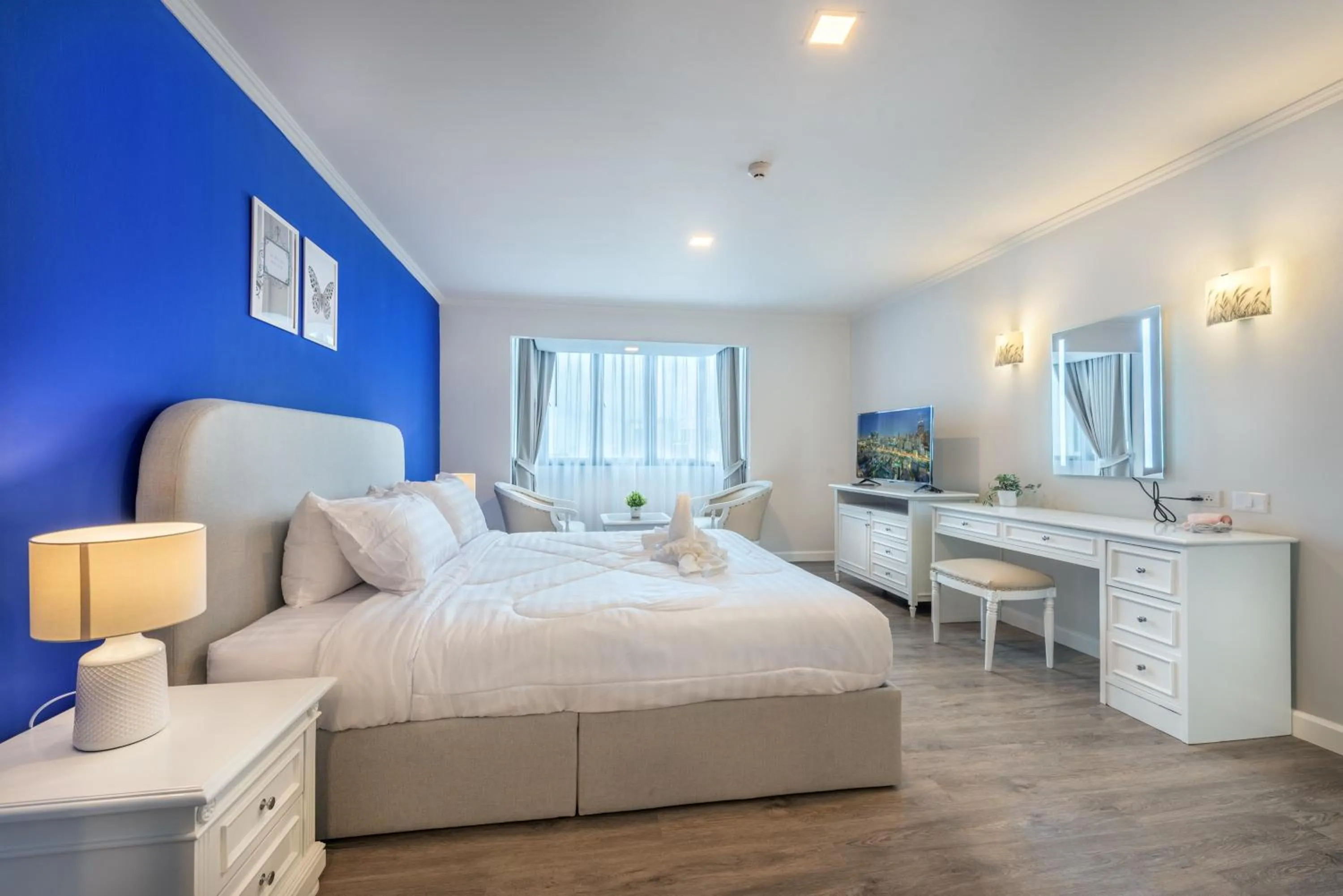 Deluxe One-Bedroom Apartment with City View in Neom Town Residence