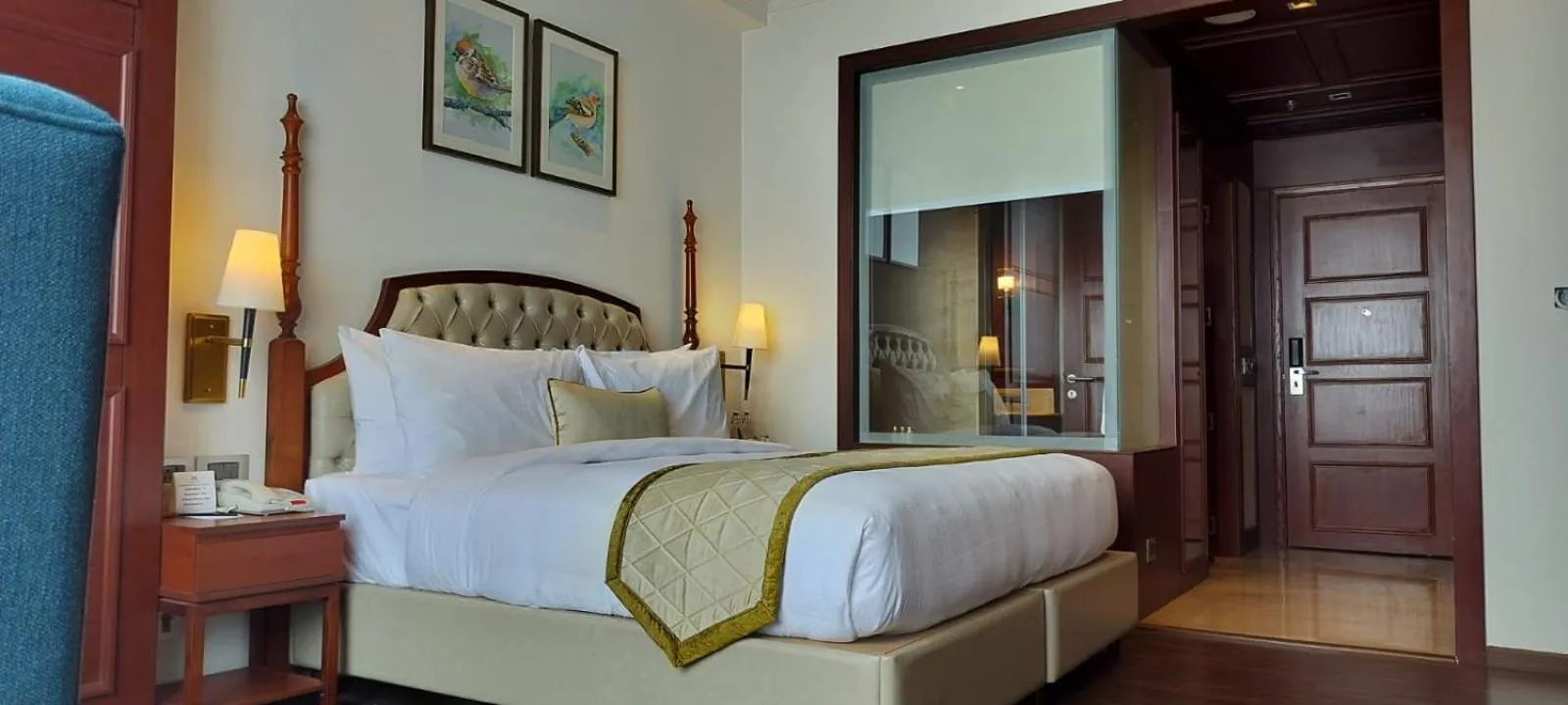 Double Room in Hotel Greenberry Narkanda