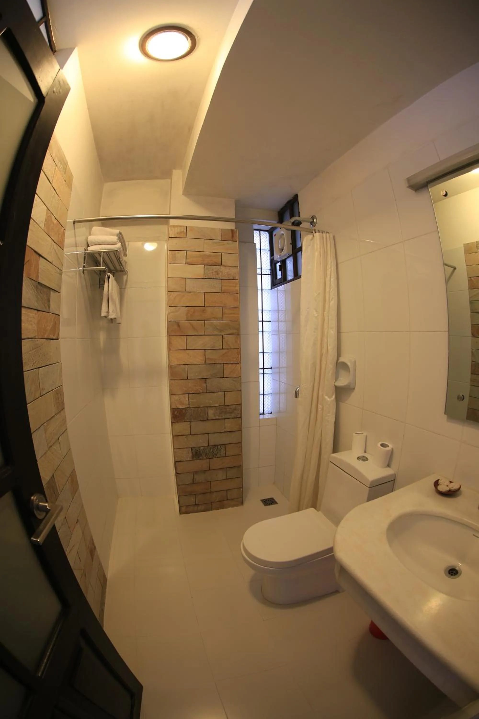 Deluxe King Room in Hotel Holy Himalaya