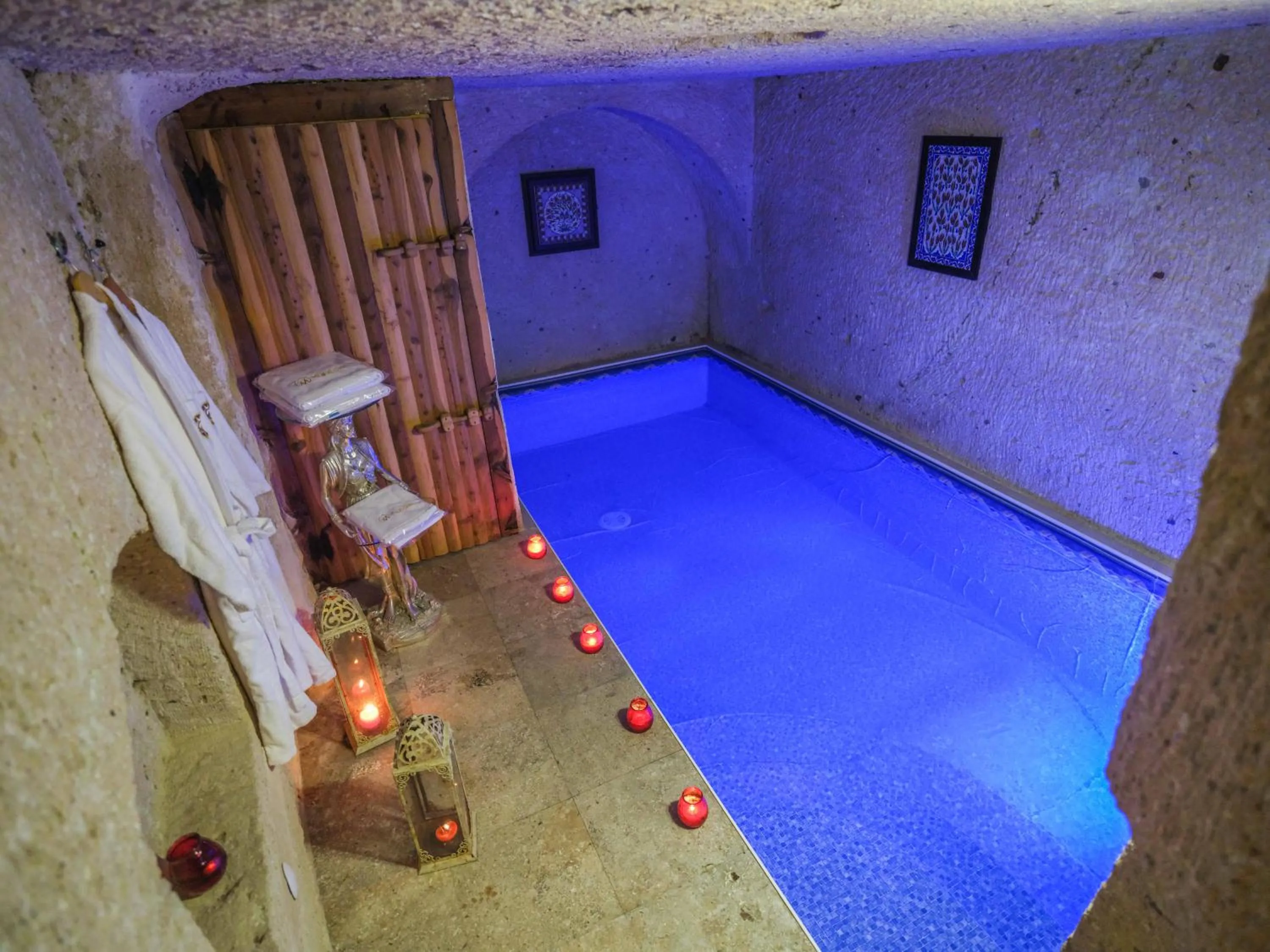 Honeymoon Royal Cave & Pool Suite Room in Cappadocia Minia Cave Hotel