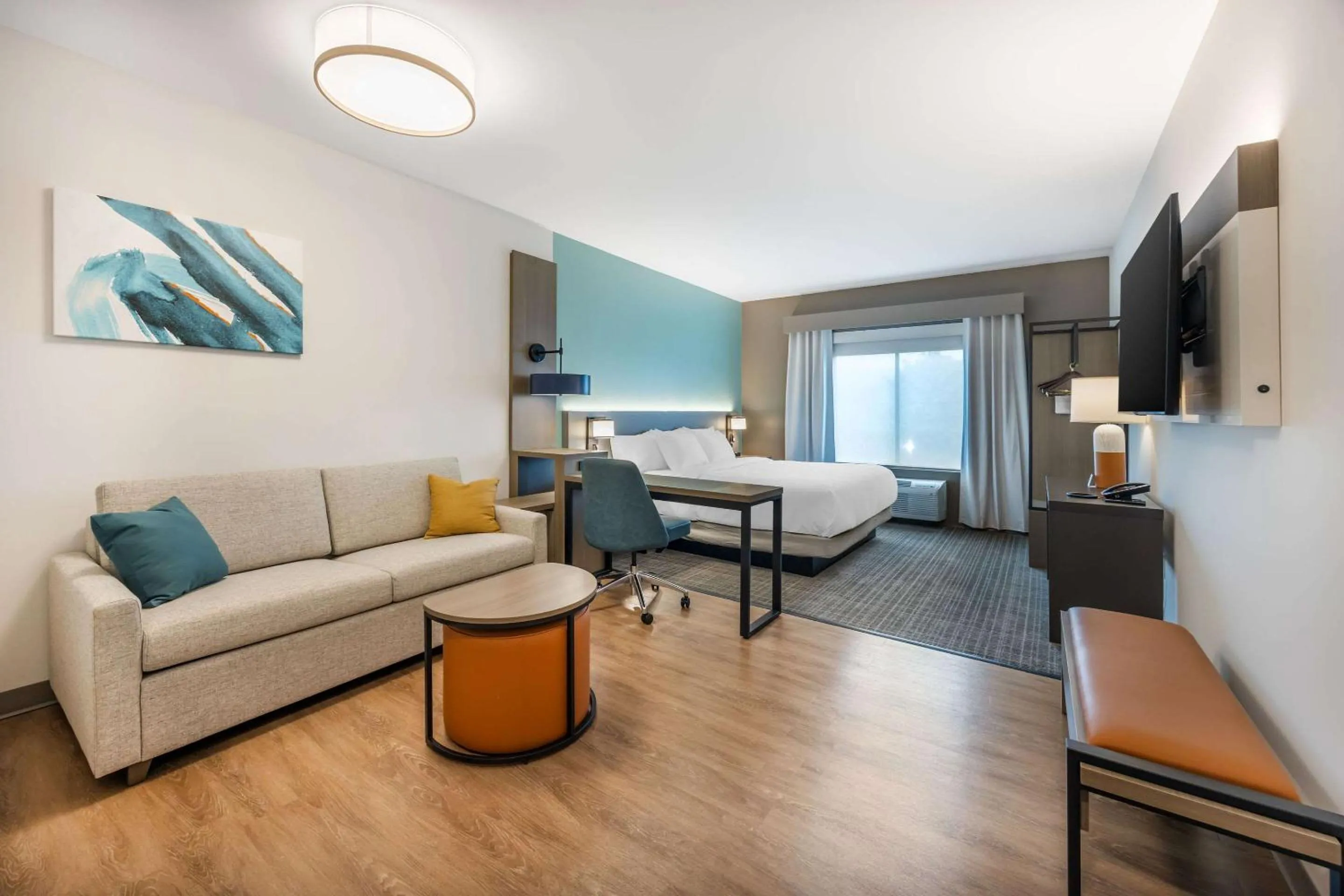 King Suite - Non Smoking in Comfort Inn & Suites Nashville