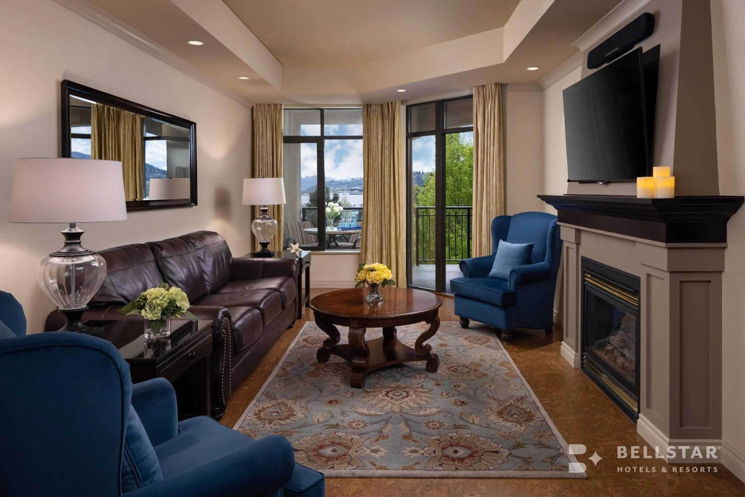 One-Bedroom Suite with King Bed in The Royal Kelowna - Bellstar Hotels & Resorts